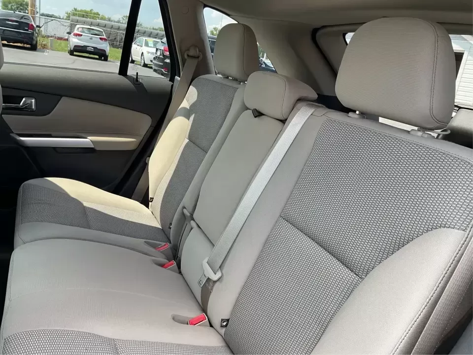 2013 Ford Edge SEL (2FMDK3JC0DB) with an 3.5L V6 DOHC 24V engine, 6-Speed Automatic transmission, located at 1951 S Dayton Lakeview Rd., New Carlisle, OH, 45344, (937) 908-9800, 39.890999, -84.050255 - **Explore New Horizons with the 2013 Ford Edge SEL Your Adventure Awaits!**<br /> <br /> Are you ready to elevate your daily commute or embark on weekend adventures with friends and family? The 2013 Ford Edge SEL is the versatile SUV that perfectly balances style, comfort, and capability, making it - Photo#10