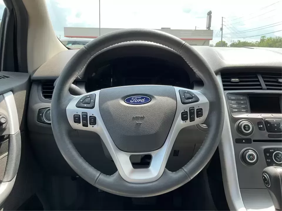 2013 Ford Edge SEL (2FMDK3JC0DB) with an 3.5L V6 DOHC 24V engine, 6-Speed Automatic transmission, located at 1951 S Dayton Lakeview Rd., New Carlisle, OH, 45344, (937) 908-9800, 39.890999, -84.050255 - **Explore New Horizons with the 2013 Ford Edge SEL Your Adventure Awaits!**<br /> <br /> Are you ready to elevate your daily commute or embark on weekend adventures with friends and family? The 2013 Ford Edge SEL is the versatile SUV that perfectly balances style, comfort, and capability, making it - Photo#16