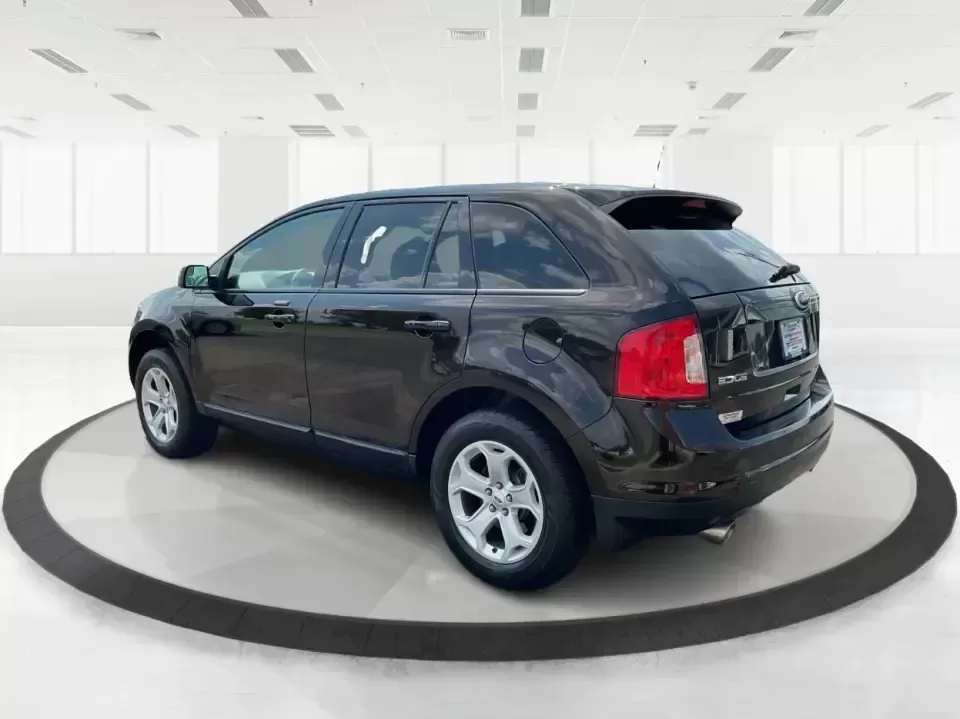 2013 Ford Edge SEL (2FMDK3JC0DB) with an 3.5L V6 DOHC 24V engine, 6-Speed Automatic transmission, located at 880 E. National Road, Vandalia, OH, 45377, (937) 908-9800, 39.891918, -84.183594 - **Explore New Horizons with the 2013 Ford Edge SEL Your Adventure Awaits!**<br /> <br /> Are you ready to elevate your daily commute or embark on weekend adventures with friends and family? The 2013 Ford Edge SEL is the versatile SUV that perfectly balances style, comfort, and capability, making it - Photo#4