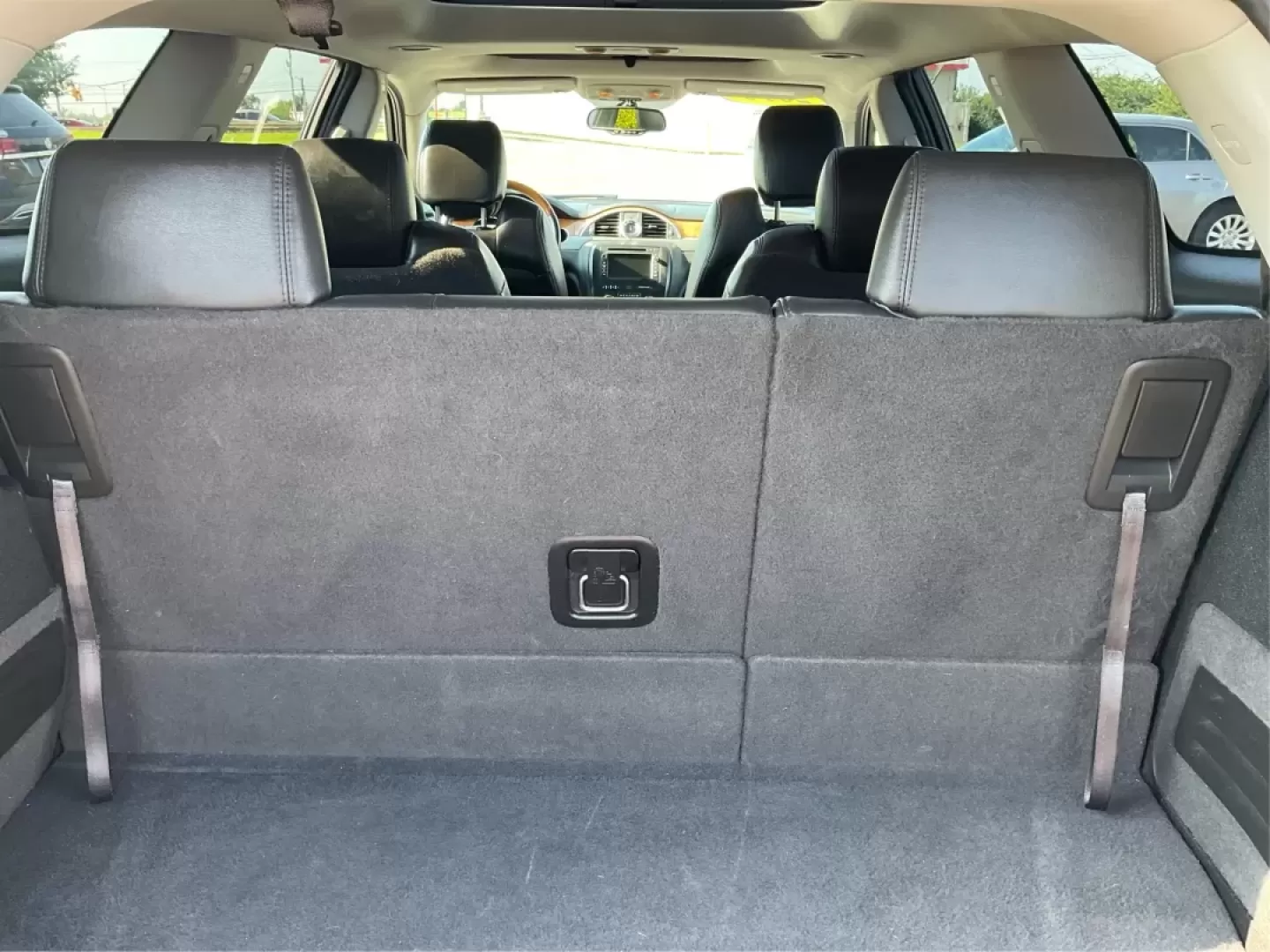 2010 Buick Enclave 2XL (5GALVCED3AJ) with an 3.6L V-6 gasoline direct injection engine, located at 4508 South Dixie Dr, Moraine, OH, 45439, (937) 908-9800, 39.689976, -84.218452 - **Experience the Ultimate Family Adventure with the 2010 Buick Enclave 2XL!**<br /> <br /> Are you ready for unforgettable family road trips or daily commutes that don't compromise on comfort? The 2010 Buick Enclave 2XL, available at Advantage Car and Credit in Moraine, OH, is your perfect companion - Photo#12