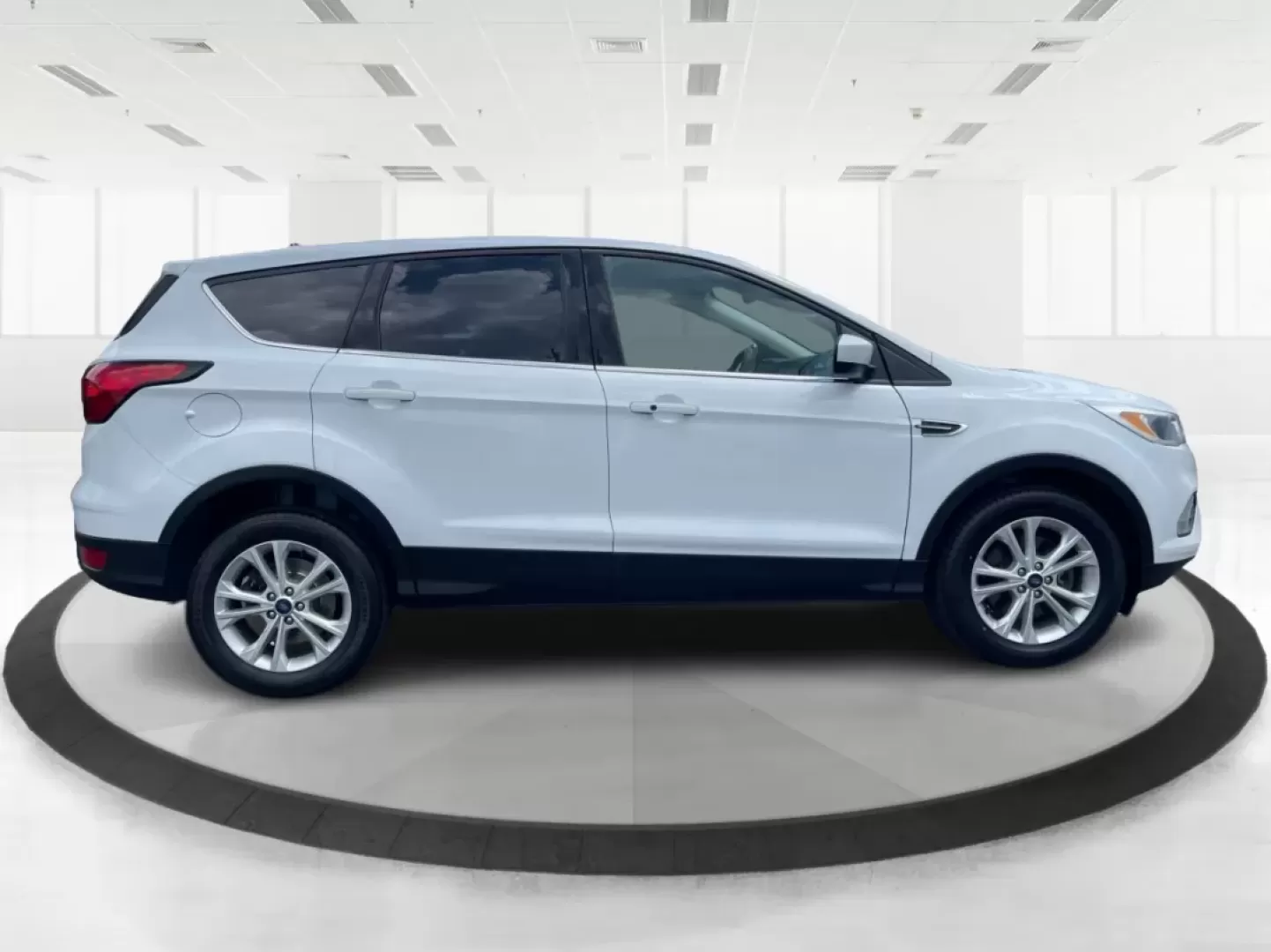 2019 Ford Escape SE (1FMCU9GD2KU) with an Other engine, located at 1099 N County Rd 25A , Troy, OH, 45373, (937) 908-9800, 40.057079, -84.212883 - **Discover Your Next Adventure with the 2019 Ford Escape SE at Advantage Car and Credit!**<br /> <br /> Are you ready to elevate your daily drives and weekend adventures? The 2019 Ford Escape SE is designed for those who crave versatility and comfort in their rides, making it an ideal choice for fam - Photo#1