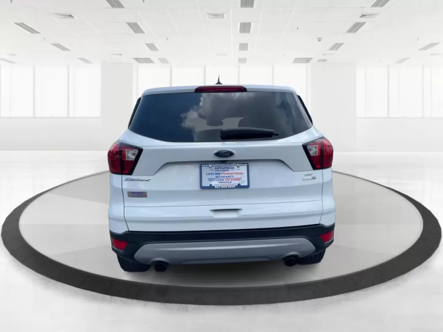 2019 Ford Escape SE (1FMCU9GD2KU) with an Other engine, located at 1099 N County Rd 25A , Troy, OH, 45373, (937) 908-9800, 40.057079, -84.212883 - **Discover Your Next Adventure with the 2019 Ford Escape SE at Advantage Car and Credit!**<br /> <br /> Are you ready to elevate your daily drives and weekend adventures? The 2019 Ford Escape SE is designed for those who crave versatility and comfort in their rides, making it an ideal choice for fam - Photo#3