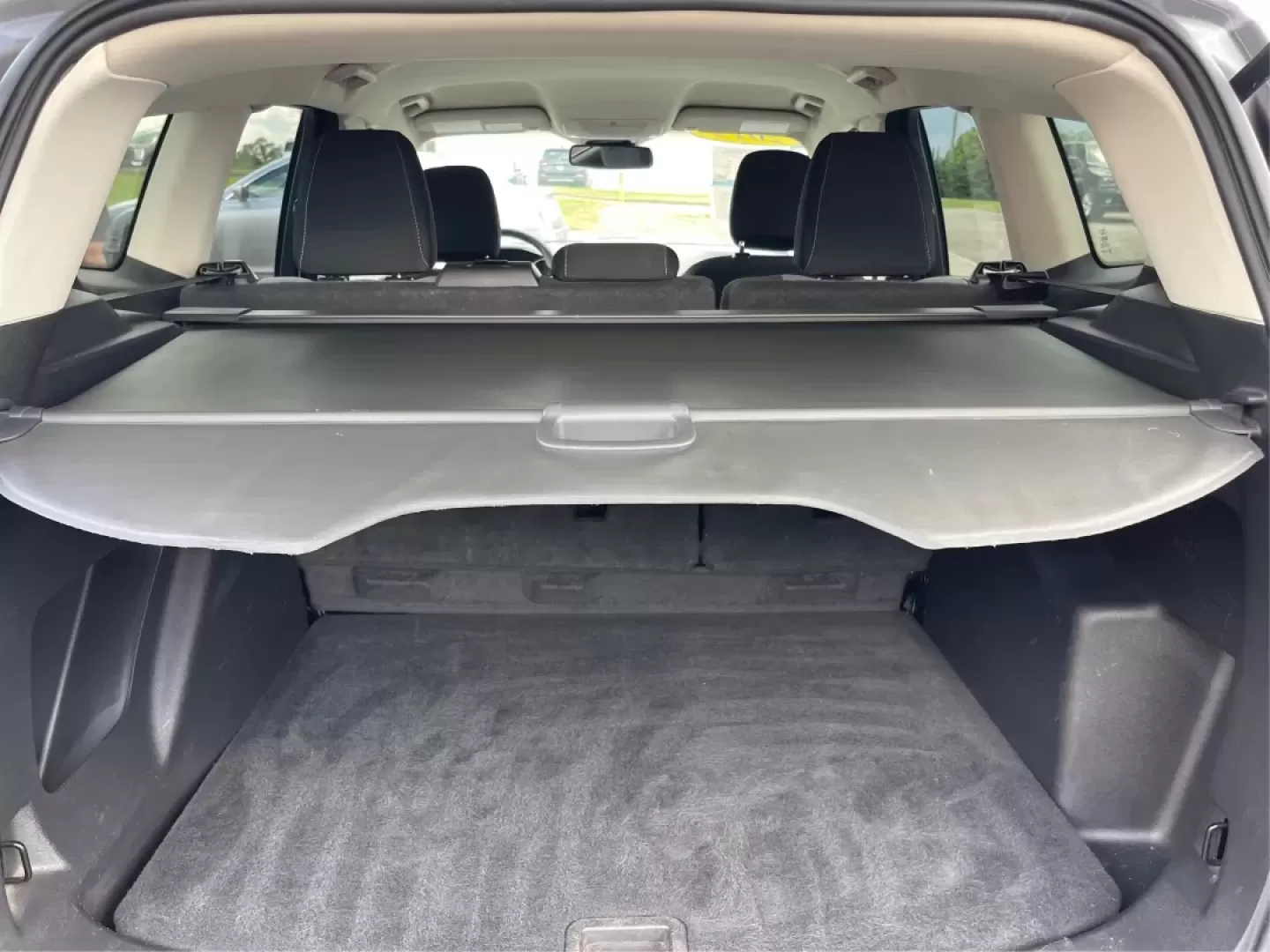 2019 Ford Escape SE (1FMCU9GD2KU) with an Other engine, located at 1099 N County Rd 25A , Troy, OH, 45373, (937) 908-9800, 40.057079, -84.212883 - **Discover Your Next Adventure with the 2019 Ford Escape SE at Advantage Car and Credit!**<br /> <br /> Are you ready to elevate your daily drives and weekend adventures? The 2019 Ford Escape SE is designed for those who crave versatility and comfort in their rides, making it an ideal choice for fam - Photo#11