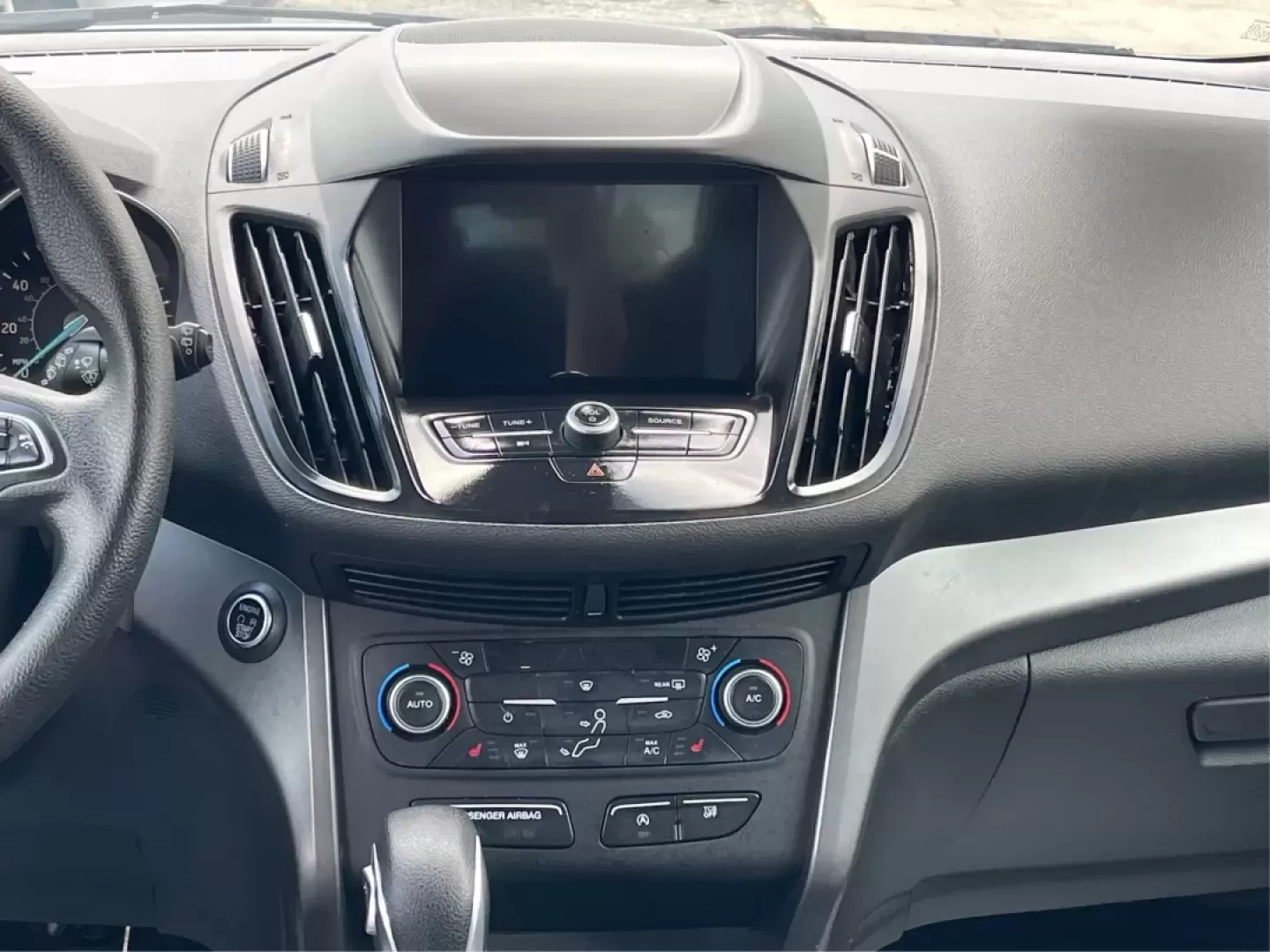 2019 Ford Escape SE (1FMCU9GD2KU) with an Other engine, located at 1099 N County Rd 25A , Troy, OH, 45373, (937) 908-9800, 40.057079, -84.212883 - **Discover Your Next Adventure with the 2019 Ford Escape SE at Advantage Car and Credit!**<br /> <br /> Are you ready to elevate your daily drives and weekend adventures? The 2019 Ford Escape SE is designed for those who crave versatility and comfort in their rides, making it an ideal choice for fam - Photo#12