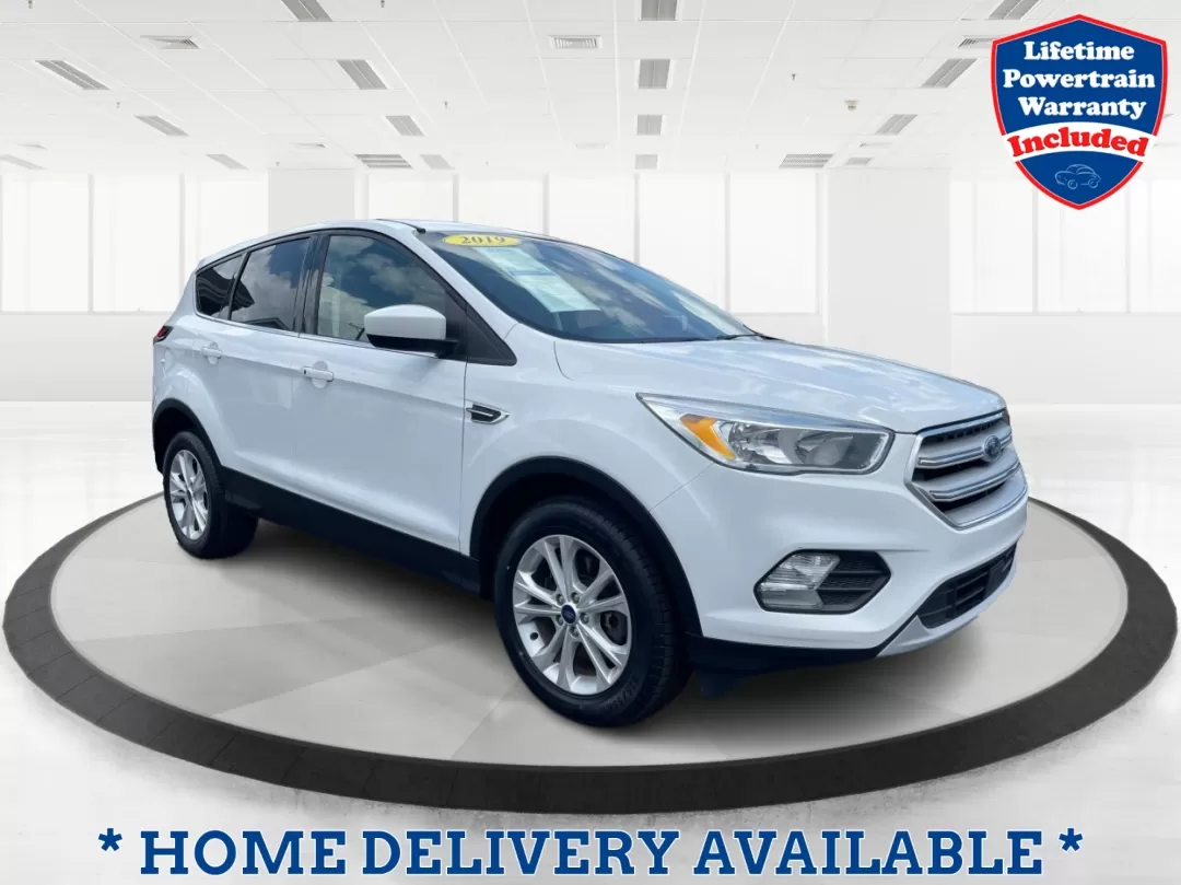photo of 2019 Ford Escape SE
