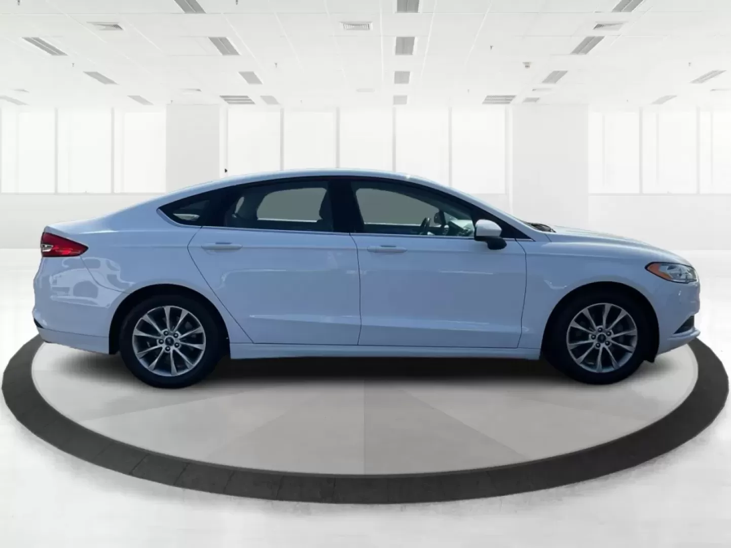 2017 Ford Fusion SE (3FA6P0H78HR) with an Other engine, located at 4508 South Dixie Dr, Moraine, OH, 45439, (937) 908-9800, 39.689976, -84.218452 - **Elevate Your Daily Drive with the 2017 Ford Fusion SE at Advantage Car and Credit Piqua, OH!**<br /> <br /> Are you ready to transform your daily commute into a luxurious journey? The 2017 Ford Fusion SE is the perfect sedan for anyone seeking comfort, style, and reliability. Whether you're a bus - Photo#1