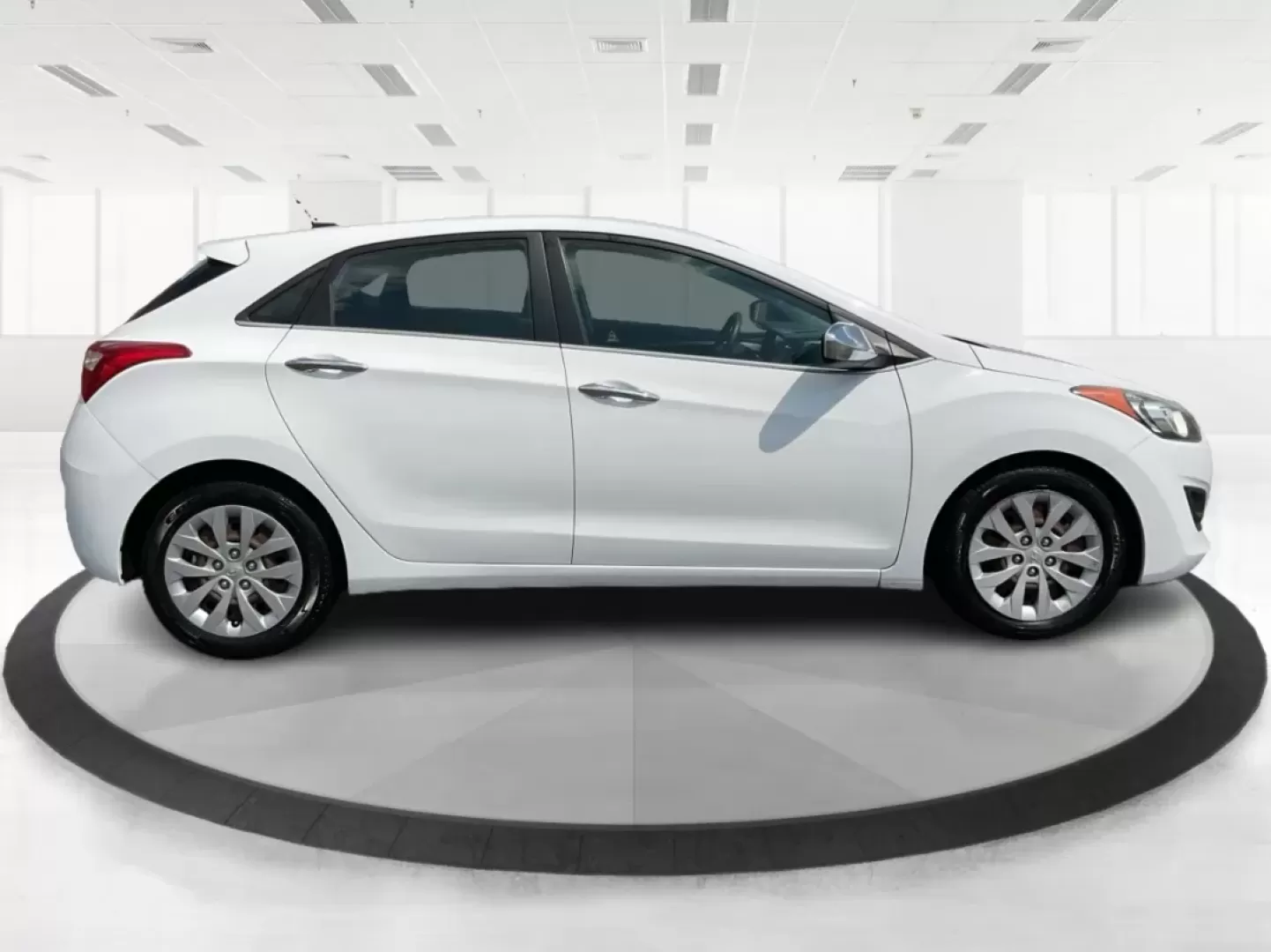 2017 Hyundai Elantra GT Base (KMHD35LH2HU) with an Other engine, located at 8750 N County Rd 25A, Piqua, OH, 45356, (937) 908-9800, 40.164391, -84.232513 - **Discover the Perfect Commuter or Family Vehicle at Advantage Car and Credit - Piqua**<br /> <br /> Are you searching for a reliable vehicle that caters to your daily commute or weekend family adventures? Look no further than this 2017 Hyundai Elantra GT, now available for purchase at Advantage Car - Photo#1