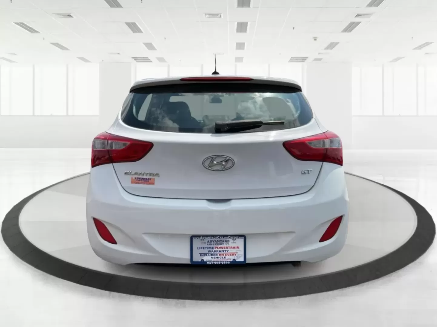 2017 Hyundai Elantra GT Base (KMHD35LH2HU) with an Other engine, located at 8750 N County Rd 25A, Piqua, OH, 45356, (937) 908-9800, 40.164391, -84.232513 - **Discover the Perfect Commuter or Family Vehicle at Advantage Car and Credit - Piqua**<br /> <br /> Are you searching for a reliable vehicle that caters to your daily commute or weekend family adventures? Look no further than this 2017 Hyundai Elantra GT, now available for purchase at Advantage Car - Photo#3