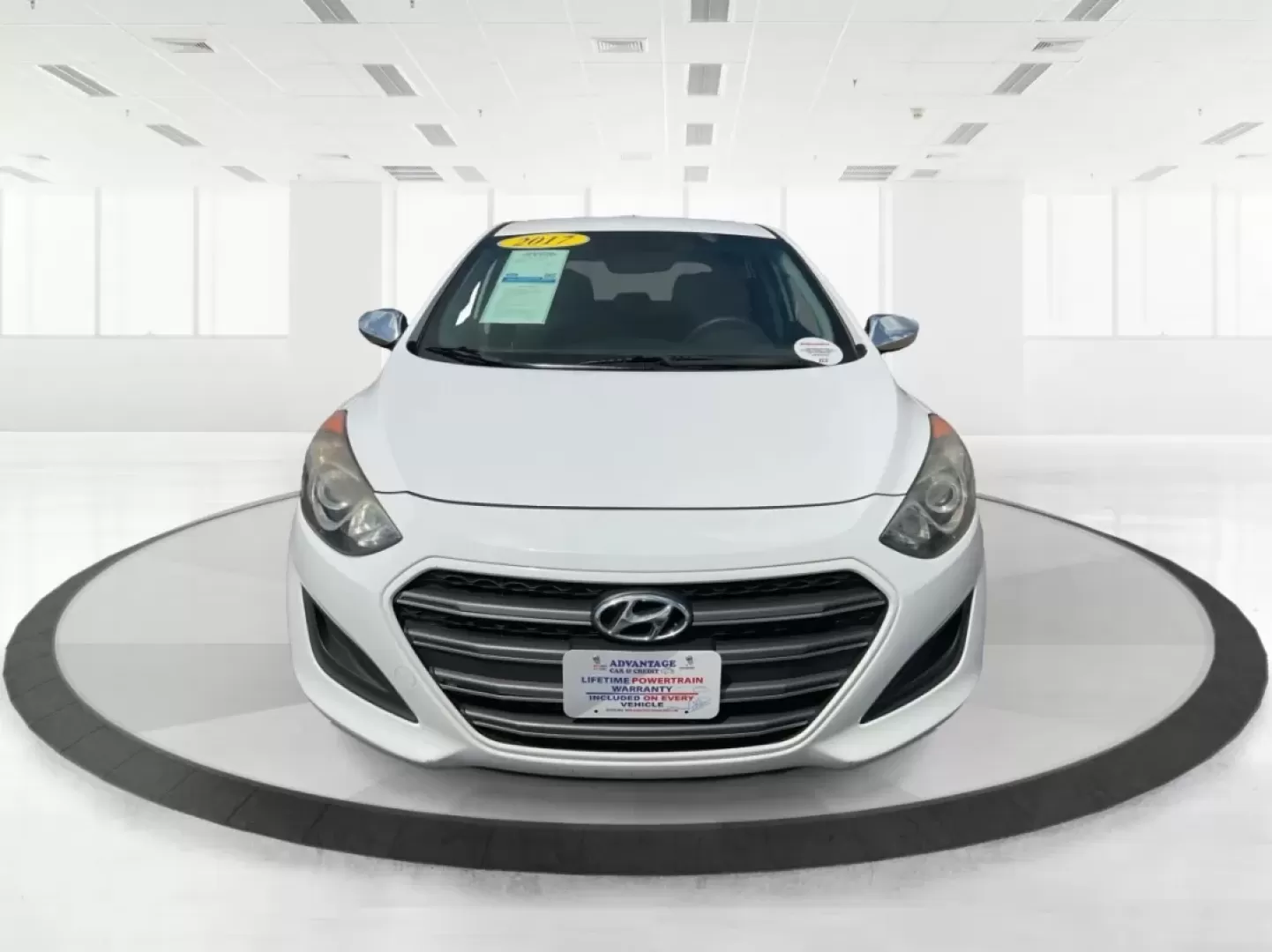 2017 Hyundai Elantra GT Base (KMHD35LH2HU) with an Other engine, located at 8750 N County Rd 25A, Piqua, OH, 45356, (937) 908-9800, 40.164391, -84.232513 - **Discover the Perfect Commuter or Family Vehicle at Advantage Car and Credit - Piqua**<br /> <br /> Are you searching for a reliable vehicle that caters to your daily commute or weekend family adventures? Look no further than this 2017 Hyundai Elantra GT, now available for purchase at Advantage Car - Photo#7