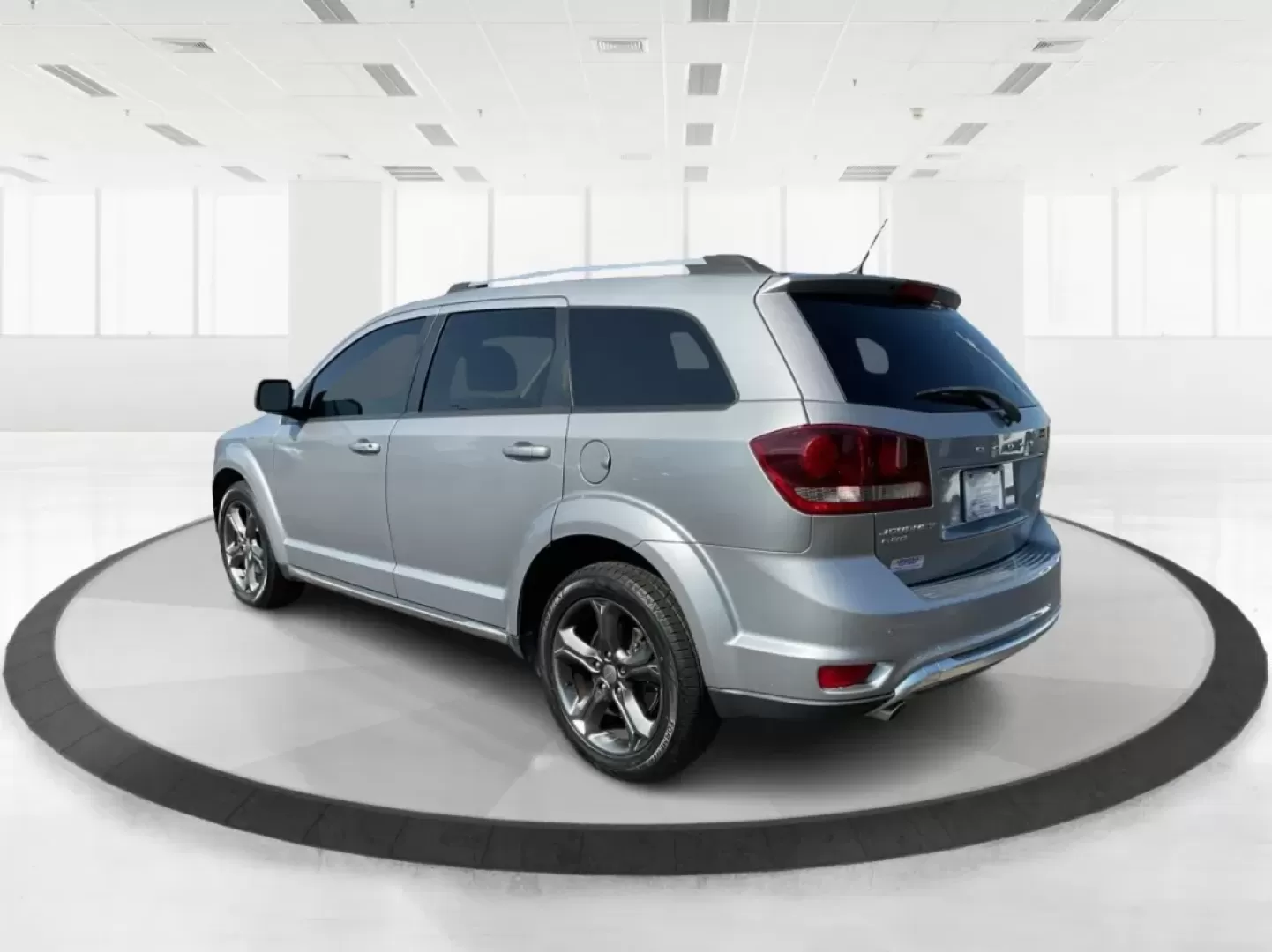 2016 Dodge Journey Crossroad Plus (3C4PDDGG2GT) with an Pentastar 3.6L V-6 DOHC engine, located at 1099 N County Rd 25A , Troy, OH, 45373, (937) 908-9800, 40.057079, -84.212883 - **Adventure Awaits with the 2016 Dodge Journey Crossroad Plus** <br /> <br /> Are you ready for your next family road trip or weekend adventure? The 2016 Dodge Journey Crossroad Plus is designed for those who crave versatility and comfort in their daily lives. This SUV is perfect for growing familie - Photo#4