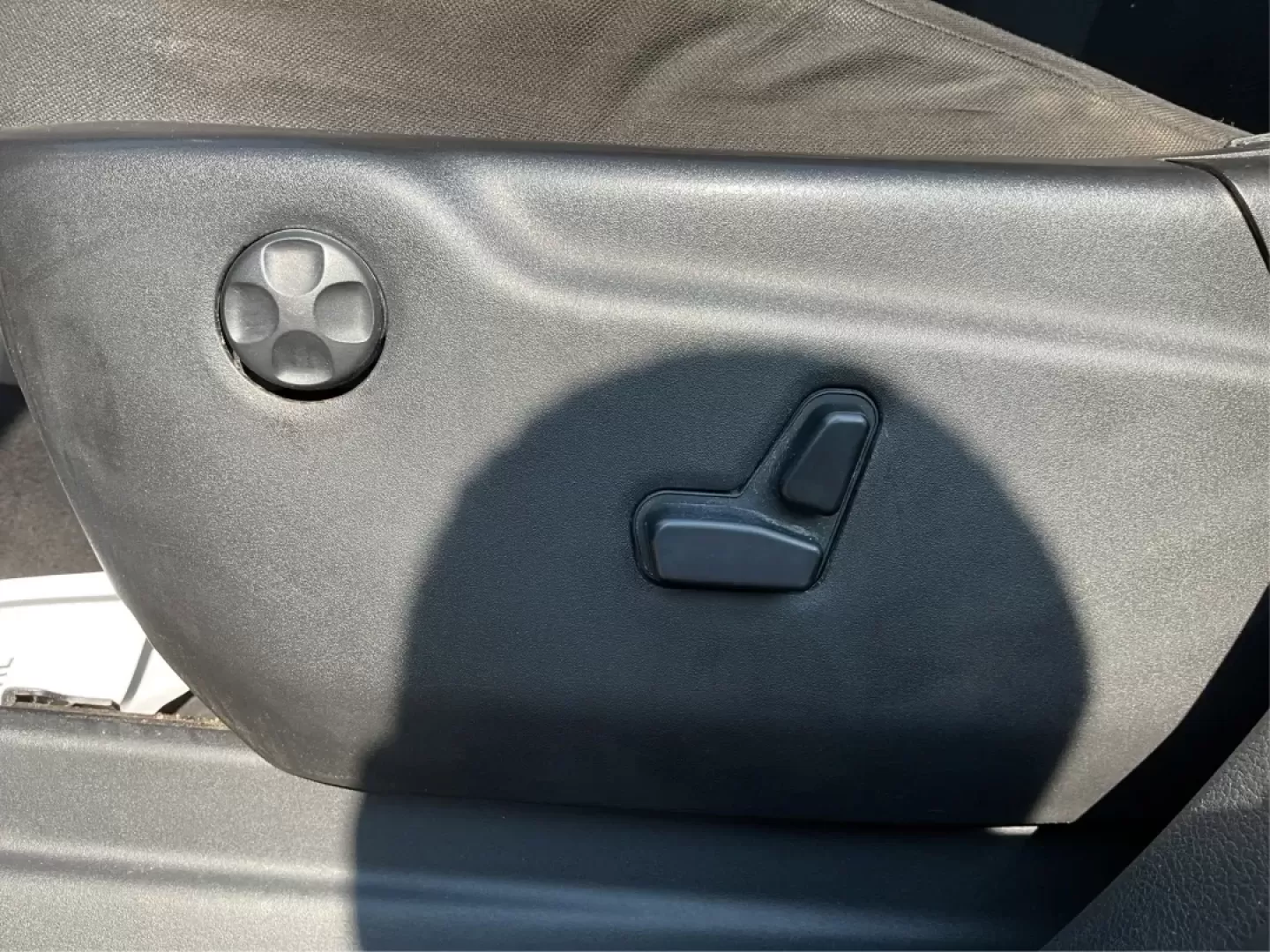 2013 Dodge Durango SXT (1C4RDJAG7DC) with an 3.6L V-6 DOHC engine, located at 8750 N County Rd 25A, Piqua, OH, 45356, (937) 908-9800, 40.164391, -84.232513 - **Discover Your Adventure with the 2013 Dodge Durango SXT at Advantage Car and Credit - Troy!**<br /> <br /> Are you in search of the perfect SUV to elevate your family outings, weekend adventures, or daily commutes? Look no further than the 2013 Dodge Durango SXT, where spaciousness meets versatili - Photo#18