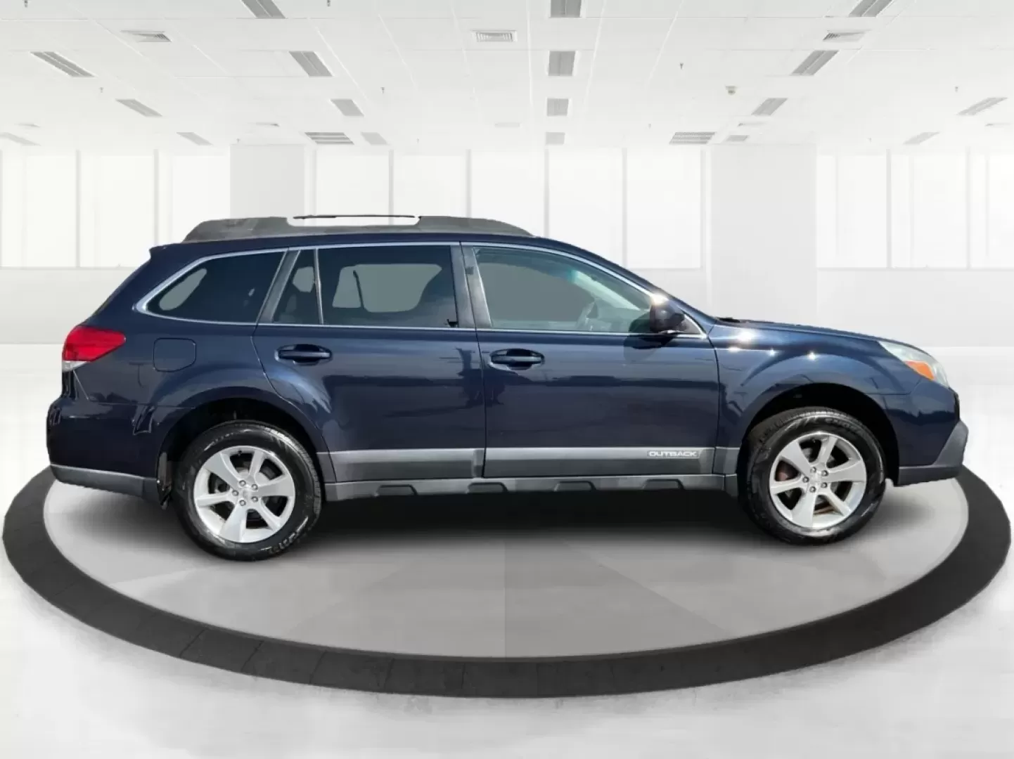 2013 Subaru Outback 2.5i Limited (4S4BRBKC0D3) with an 2.5L H-4 DOHC engine, located at 1230 East Main St, Xenia, OH, 45385, (937) 908-9800, 39.688026, -83.910172 - **Adventure Awaits with This 2013 Subaru Outback! Perfect for Weekend Getaways and Daily Commutes**<br /> <br /> Looking for a versatile vehicle that can handle everything from family road trips to daily commutes? Look no further than this 2013 Subaru Outback 2.5i Limited, now available at Advantage - Photo#1
