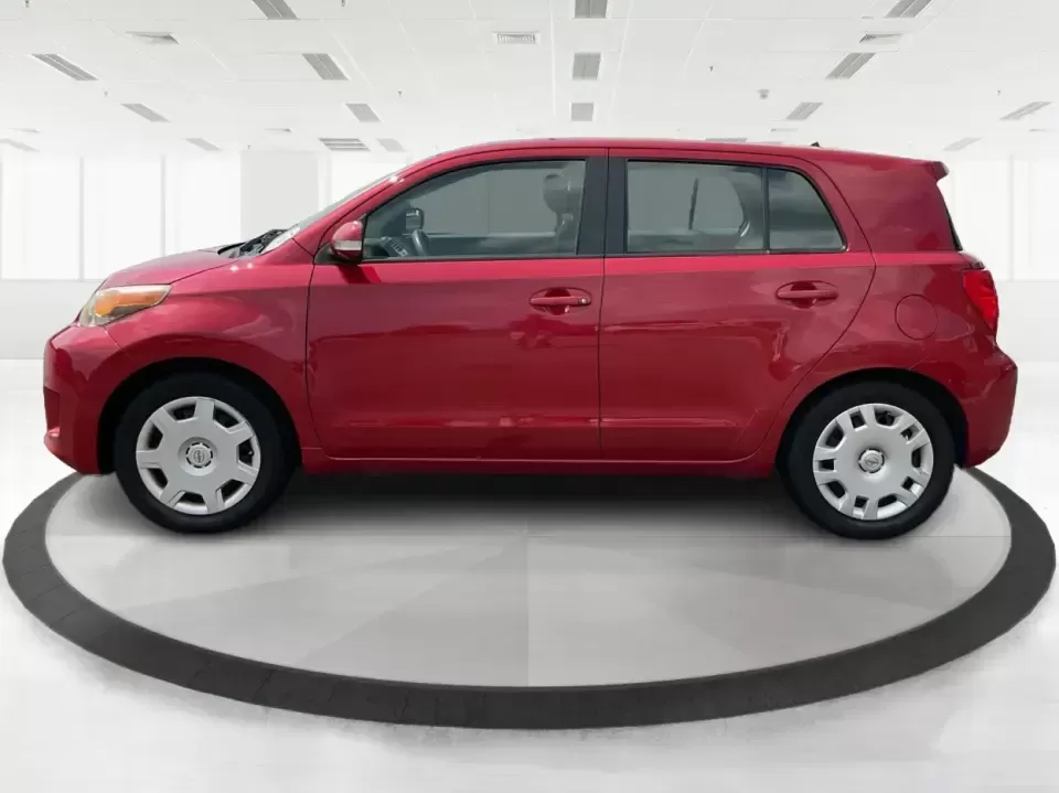 2014 Scion xD Base (JTKKUPB40E1) with an 1.8L L4 DOHC16V engine, 4-Speed Automatic transmission, located at 4508 South Dixie Dr, Moraine, OH, 45439, (937) 908-9800, 39.689976, -84.218452 - ### Discover Your Next Adventure with the 2014 Scion xD at Advantage Car and Credit!<br /> <br /> Are you ready to enhance your lifestyle with a vehicle that perfectly combines practicality and style? Whether you're commuting to work, running errands around Riverside, or planning a weekend getaway, - Photo#5