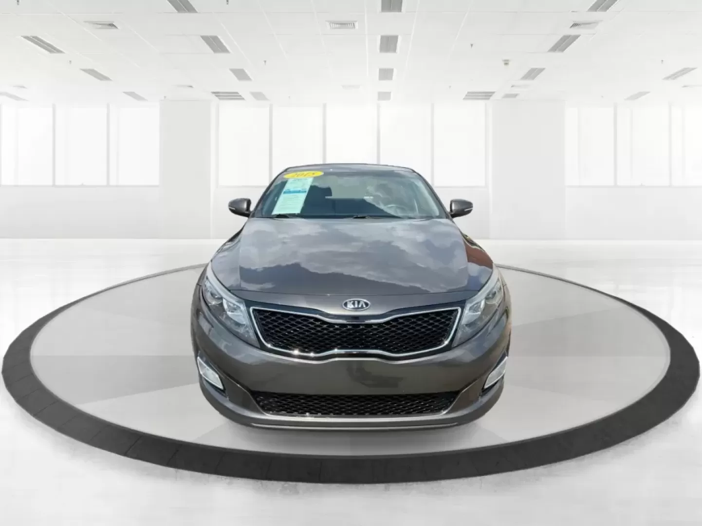 2015 Kia Optima EX (5XXGN4A70FG) with an Theta II 2.4L I-4 gasoline direct injection engine, located at 4508 South Dixie Dr, Moraine, OH, 45439, (937) 908-9800, 39.689976, -84.218452 - Embrace the open road with confidence and style in this stunning 2015 Kia Optima EX, available at Advantage Car and Credit - Piqua! Whether you're navigating daily commutes, embarking on weekend getaways, or shuttling your growing family, this sedan is designed to enhance every journey. With a sleek - Photo#7