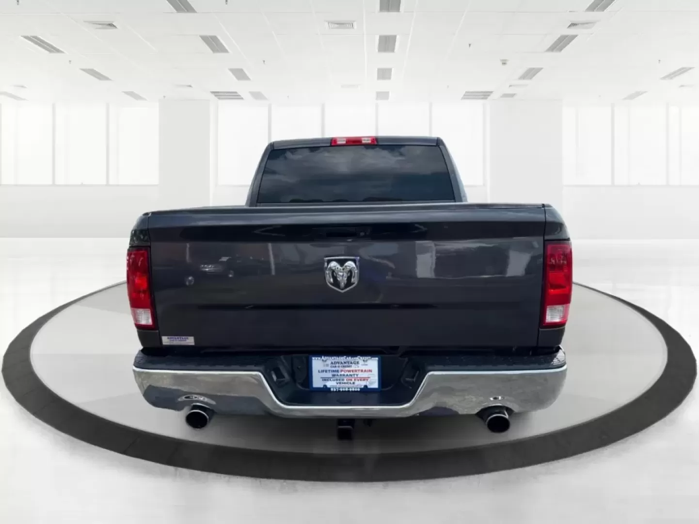 2017 Ram 1500 Express Crew Cab 4x4 5'7 Box (3C6RR7KTXHG) with an Other engine, located at 1951 S Dayton Lakeview Rd., New Carlisle, OH, 45344, (937) 908-9800, 39.890999, -84.050255 - ### Unleash Your Adventurous Spirit with the 2017 Ram 1500 at Advantage Car and Credit - Xenia!<br /> <br /> Are you ready to elevate your driving experience? Whether you're tackling the daily commute, embarking on family road trips, or conquering weekend adventures, the 2017 Ram 1500 Express Crew C - Photo#3