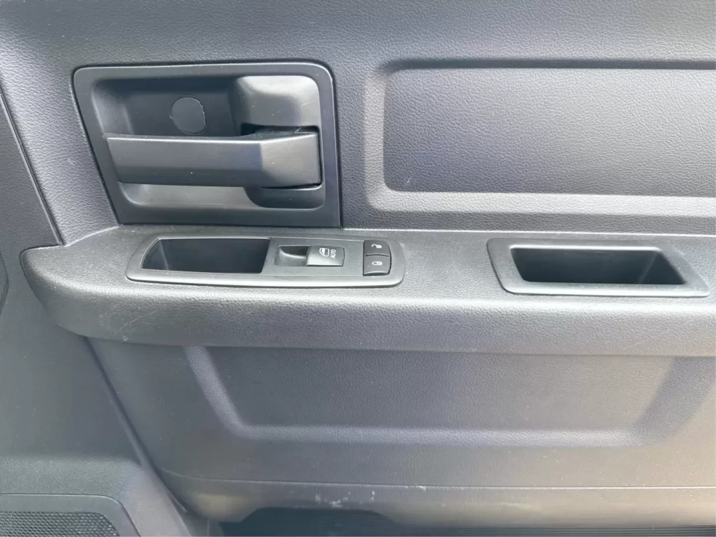 2017 Ram 1500 Express Crew Cab 4x4 5'7 Box (3C6RR7KTXHG) with an Other engine, located at 1951 S Dayton Lakeview Rd., New Carlisle, OH, 45344, (937) 908-9800, 39.890999, -84.050255 - ### Unleash Your Adventurous Spirit with the 2017 Ram 1500 at Advantage Car and Credit - Xenia!<br /> <br /> Are you ready to elevate your driving experience? Whether you're tackling the daily commute, embarking on family road trips, or conquering weekend adventures, the 2017 Ram 1500 Express Crew C - Photo#20