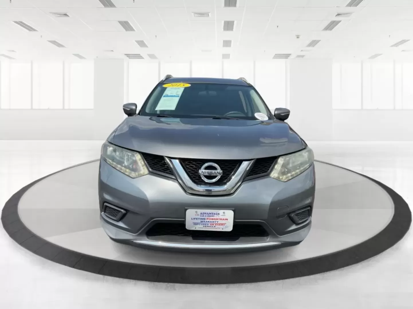 2015 Nissan Rogue SV (5N1AT2MV3FC) with an 2.5L I-4 DOHC engine, located at 1230 East Main St, Xenia, OH, 45385, (937) 908-9800, 39.688026, -83.910172 - Experience adventure and comfort on the road with this 2015 Nissan Rogue SV, available now at **Advantage Car and Credit - Xenia**! Whether you're embarking on a weekend getaway or navigating the hustle and bustle of daily commutes, this versatile SUV is designed to meet your lifestyle needs. With i - Photo#7