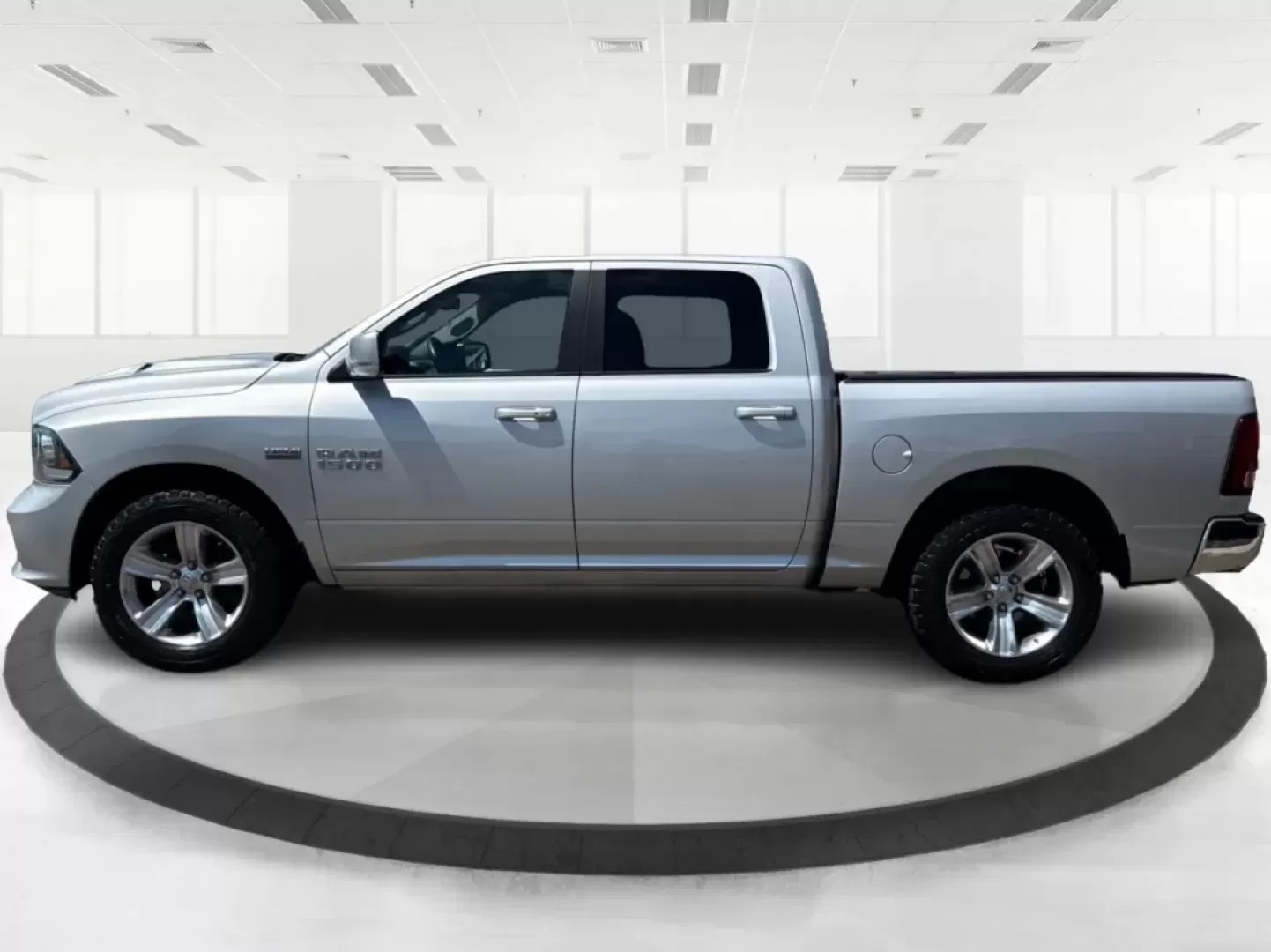 2016 Ram 1500 Sport (1C6RR7MT4GS) with an Other engine, located at 1230 East Main St, Xenia, OH, 45385, (937) 908-9800, 39.688026, -83.910172 - **Unleash Your Adventurous Spirit With This 2016 Ram 1500 Sport!**<br /> <br /> Are you ready to elevate your lifestyle with a truck that embodies both ruggedness and sophistication? Look no further than this 2016 Ram 1500 Sport, an ideal companion for those weekend adventures or daily commutes in a - Photo#5