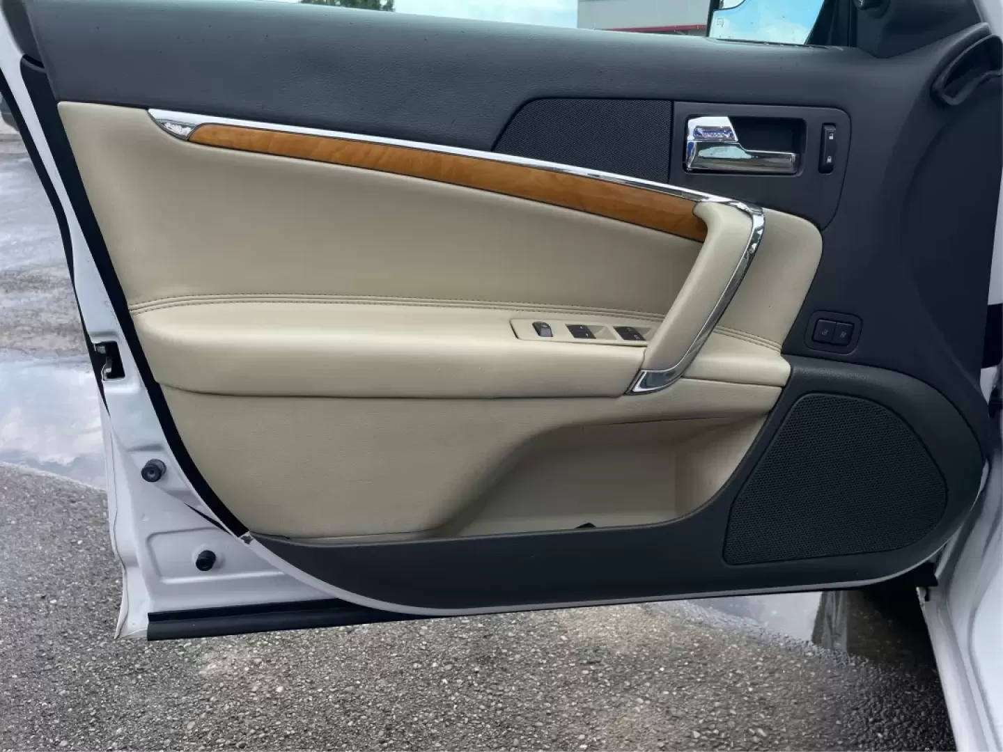 2012 Lincoln MKZ Base (3LNHL2JC1CR) with an Other engine, located at 1230 East Main St, Xenia, OH, 45385, (937) 908-9800, 39.688026, -83.910172 - **Discover Luxury and Comfort with the 2012 Lincoln MKZ at Advantage Car and Credit!**<br /> <br /> Imagine gliding through the streets of Fairborn, OH in a stylish and comfortable sedan that's perfect for your daily commute or weekend adventures. The 2012 Lincoln MKZ is more than just a car; it's a - Photo#19