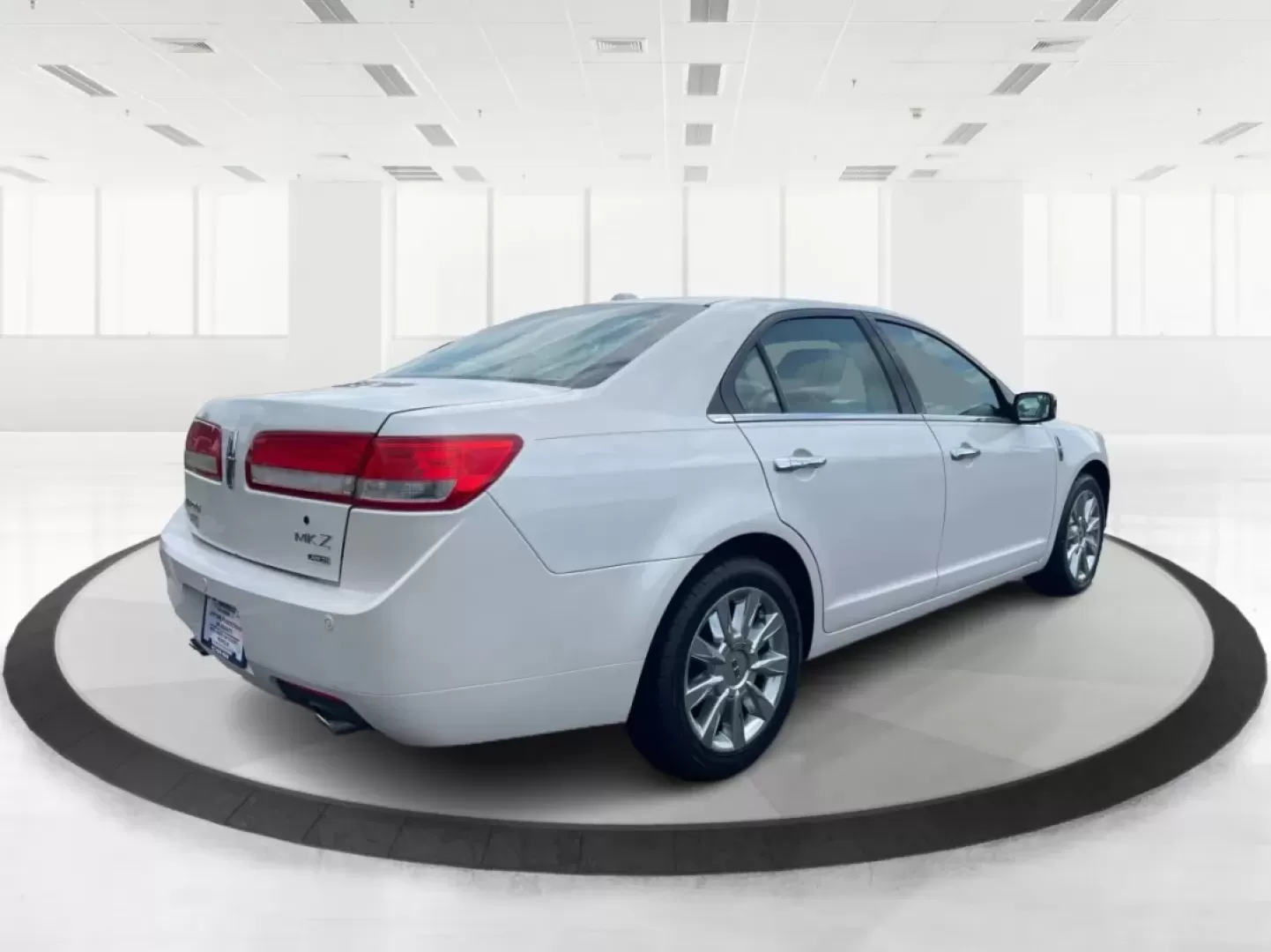 2012 Lincoln MKZ Base (3LNHL2JC1CR) with an Other engine, located at 401 Woodman Dr, Riverside, OH, 45431, (937) 908-9800, 39.760899, -84.123421 - **Discover Luxury and Comfort with the 2012 Lincoln MKZ at Advantage Car and Credit!**<br /> <br /> Imagine gliding through the streets of Fairborn, OH in a stylish and comfortable sedan that's perfect for your daily commute or weekend adventures. The 2012 Lincoln MKZ is more than just a car; it's a - Photo#2
