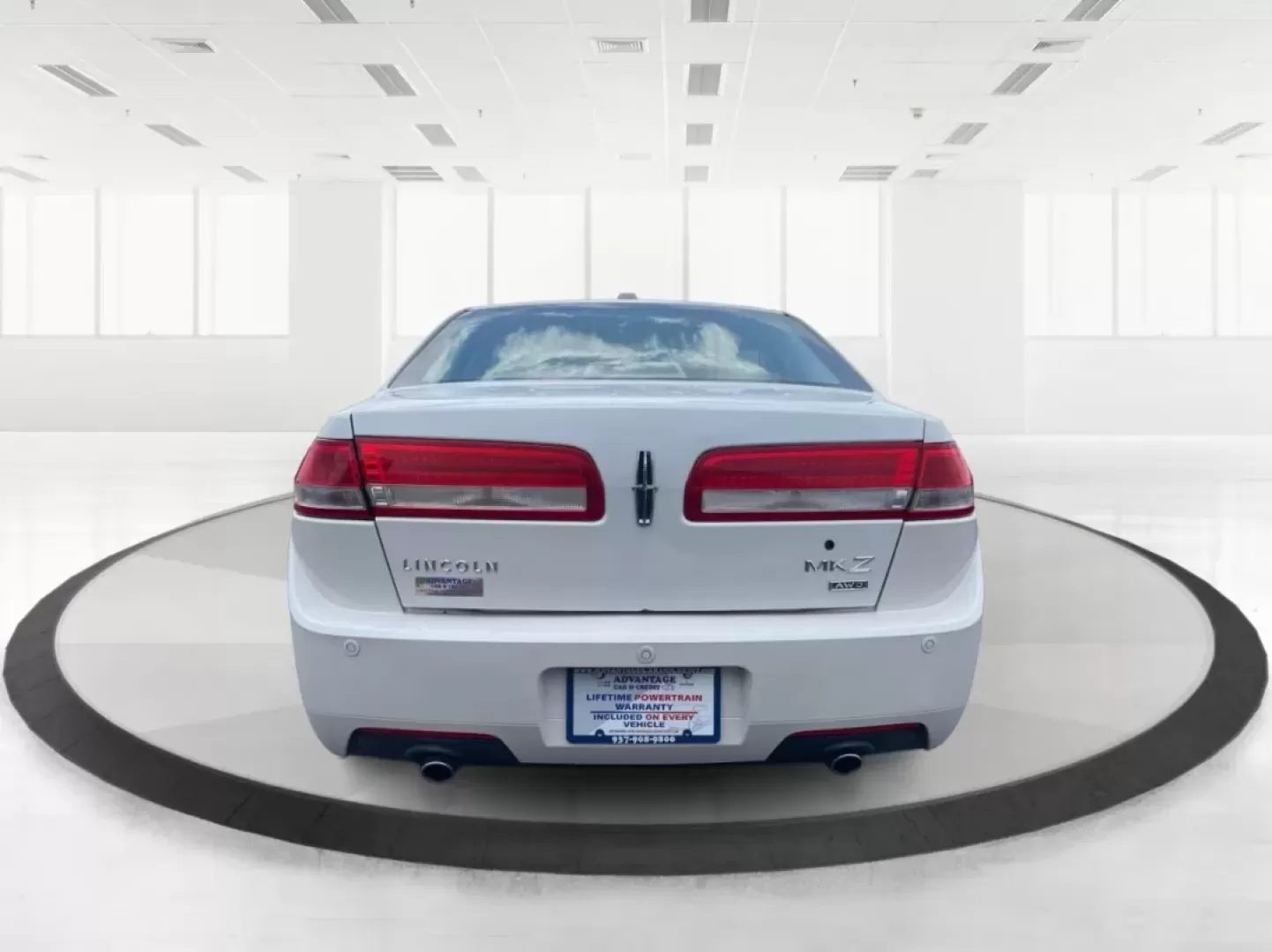 2012 Lincoln MKZ Base (3LNHL2JC1CR) with an Other engine, located at 401 Woodman Dr, Riverside, OH, 45431, (937) 908-9800, 39.760899, -84.123421 - **Discover Luxury and Comfort with the 2012 Lincoln MKZ at Advantage Car and Credit!**<br /> <br /> Imagine gliding through the streets of Fairborn, OH in a stylish and comfortable sedan that's perfect for your daily commute or weekend adventures. The 2012 Lincoln MKZ is more than just a car; it's a - Photo#3