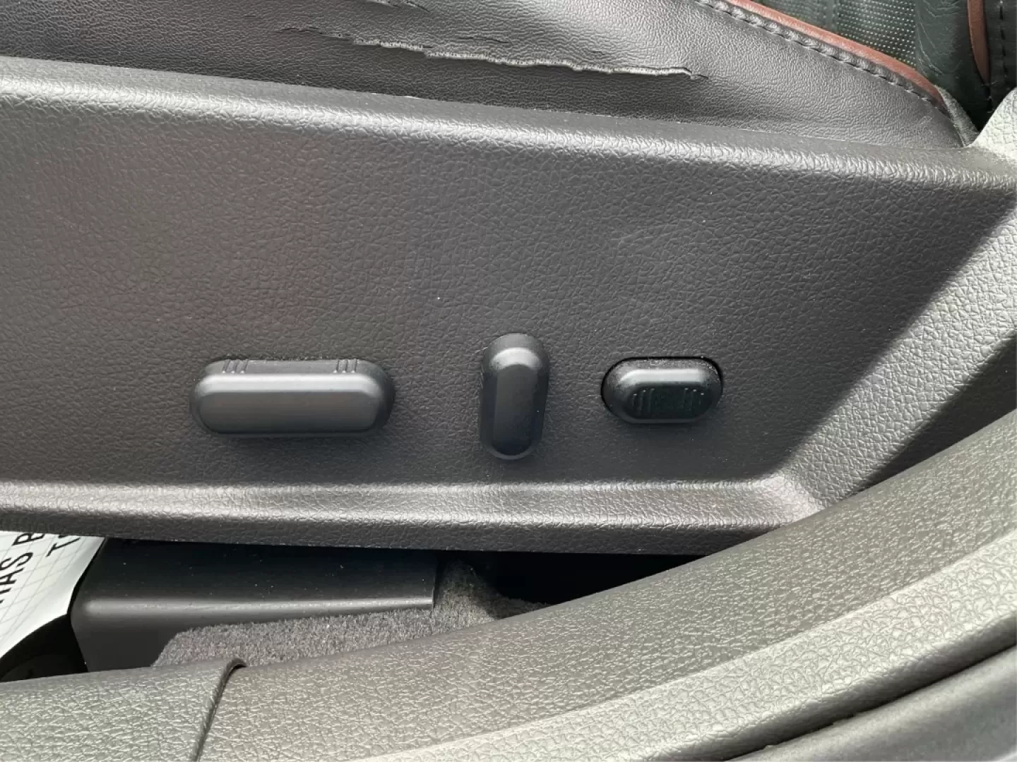 2011 Lincoln MKZ Base (3LNHL2GC8BR) with an Other engine, located at 8750 N County Rd 25A, Piqua, OH, 45356, (937) 908-9800, 40.164391, -84.232513 - **Experience Luxury and Reliability with the 2011 Lincoln MKZ at Advantage Car and Credit**<br /> <br /> Are you in the market for a vehicle that combines sophistication with practicality? Look no further than the 2011 Lincoln MKZ available at Advantage Car and Credit in Fairborn, OH. This stunning - Photo#18