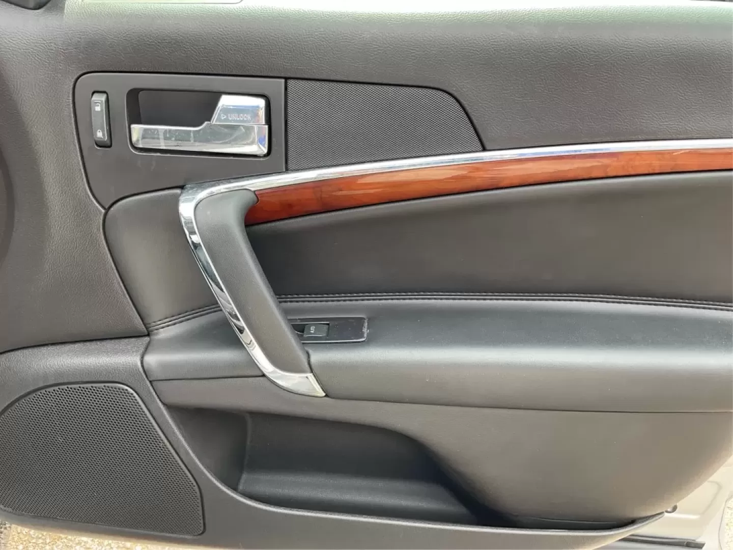 2011 Lincoln MKZ Base (3LNHL2GC8BR) with an Other engine, located at 8750 N County Rd 25A, Piqua, OH, 45356, (937) 908-9800, 40.164391, -84.232513 - **Experience Luxury and Reliability with the 2011 Lincoln MKZ at Advantage Car and Credit**<br /> <br /> Are you in the market for a vehicle that combines sophistication with practicality? Look no further than the 2011 Lincoln MKZ available at Advantage Car and Credit in Fairborn, OH. This stunning - Photo#20