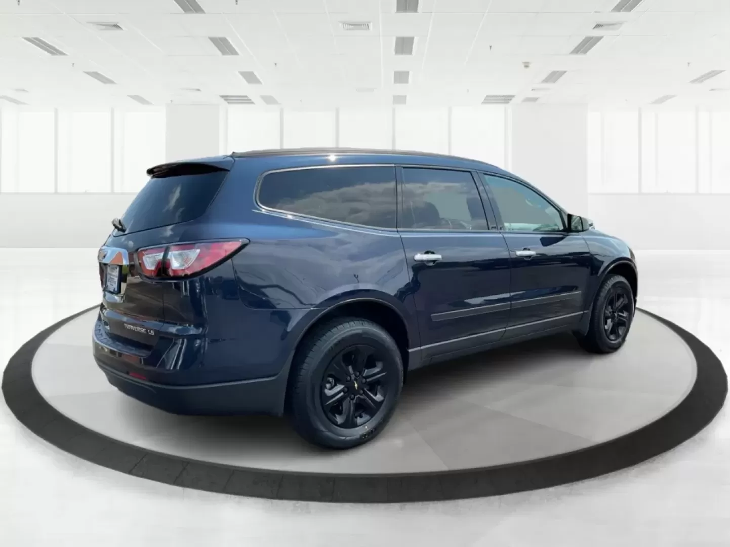 2015 Chevrolet Traverse LS (1GNKVFED9FJ) with an 3.6L V-6 gasoline direct injection engine, located at 4508 South Dixie Dr, Moraine, OH, 45439, (937) 908-9800, 39.689976, -84.218452 - **Adventure Awaits with the 2015 Chevrolet Traverse LS Perfect for Growing Families and Weekend Getaways!**<br /> <br /> Are you ready to elevate your family outings or weekend adventures? Look no further than the 2015 Chevrolet Traverse LS, a spacious and versatile SUV designed to meet the demands - Photo#2