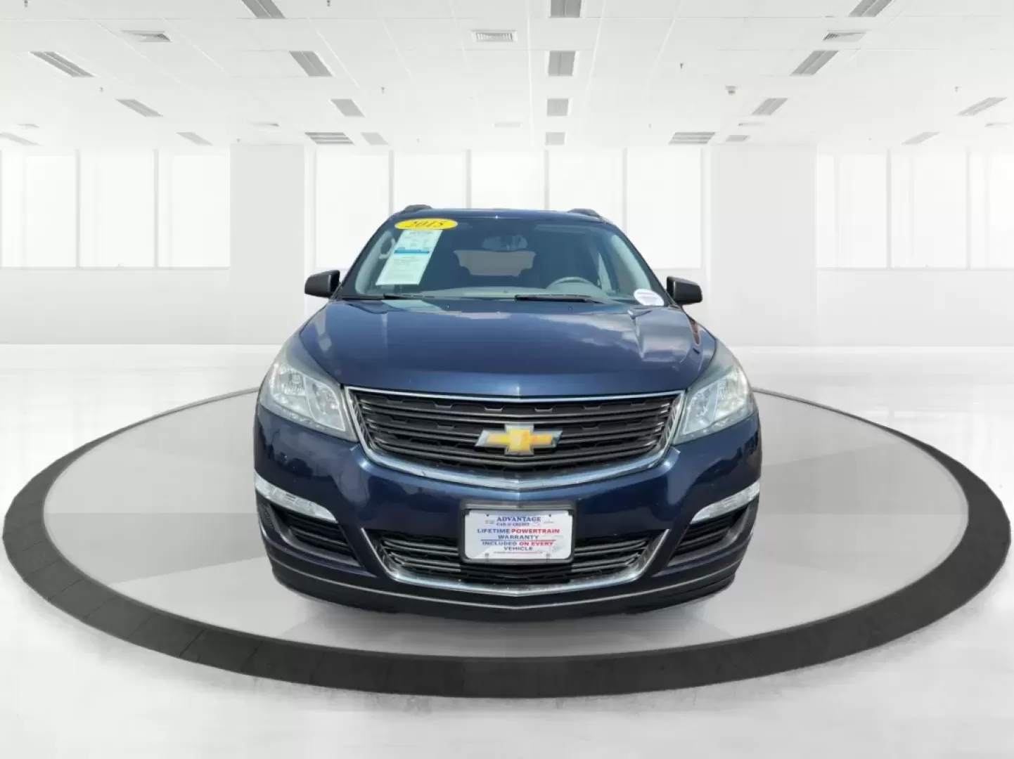 2015 Chevrolet Traverse LS (1GNKVFED9FJ) with an 3.6L V-6 gasoline direct injection engine, located at 4508 South Dixie Dr, Moraine, OH, 45439, (937) 908-9800, 39.689976, -84.218452 - **Adventure Awaits with the 2015 Chevrolet Traverse LS Perfect for Growing Families and Weekend Getaways!**<br /> <br /> Are you ready to elevate your family outings or weekend adventures? Look no further than the 2015 Chevrolet Traverse LS, a spacious and versatile SUV designed to meet the demands - Photo#5