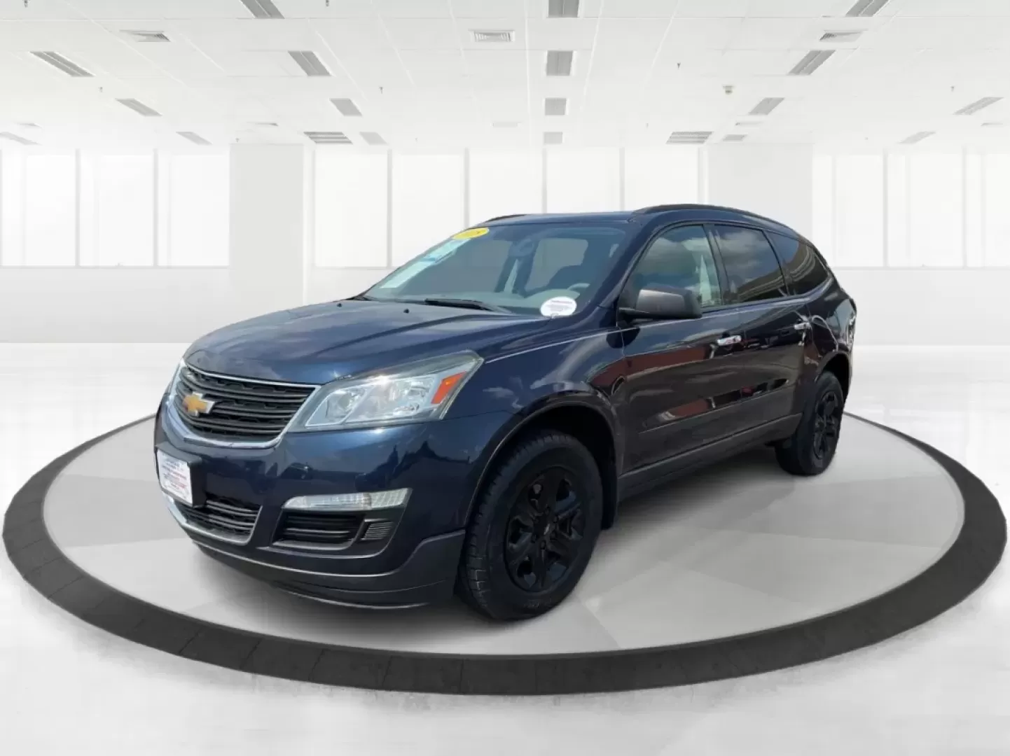 2015 Chevrolet Traverse LS (1GNKVFED9FJ) with an 3.6L V-6 gasoline direct injection engine, located at 4508 South Dixie Dr, Moraine, OH, 45439, (937) 908-9800, 39.689976, -84.218452 - **Adventure Awaits with the 2015 Chevrolet Traverse LS Perfect for Growing Families and Weekend Getaways!**<br /> <br /> Are you ready to elevate your family outings or weekend adventures? Look no further than the 2015 Chevrolet Traverse LS, a spacious and versatile SUV designed to meet the demands - Photo#7