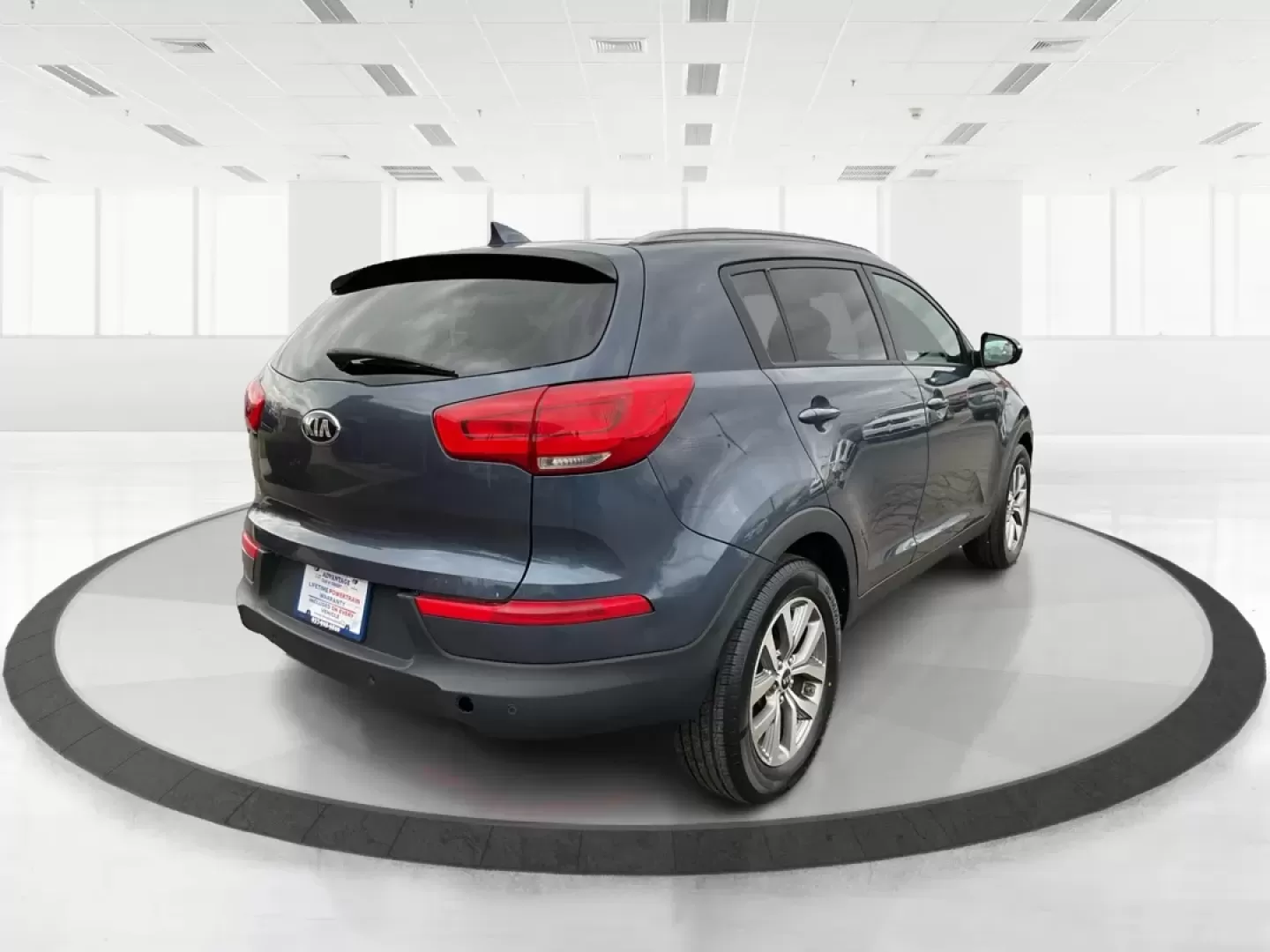 2014 Kia Sportage LX (KNDPBCAC3E7) with an 2.4L I-4 gasoline direct injection engine, located at 8750 N County Rd 25A, Piqua, OH, 45356, (937) 908-9800, 40.164391, -84.232513 - **Adventure Awaits: Explore the 2014 Kia Sportage LX at Advantage Car and Credit!**<br /> <br /> Are you ready to embrace the open road and create unforgettable memories? The 2014 Kia Sportage LX is your ticket to adventure, perfect for weekend getaways, family trips, or daily commuting around Fairb - Photo#2