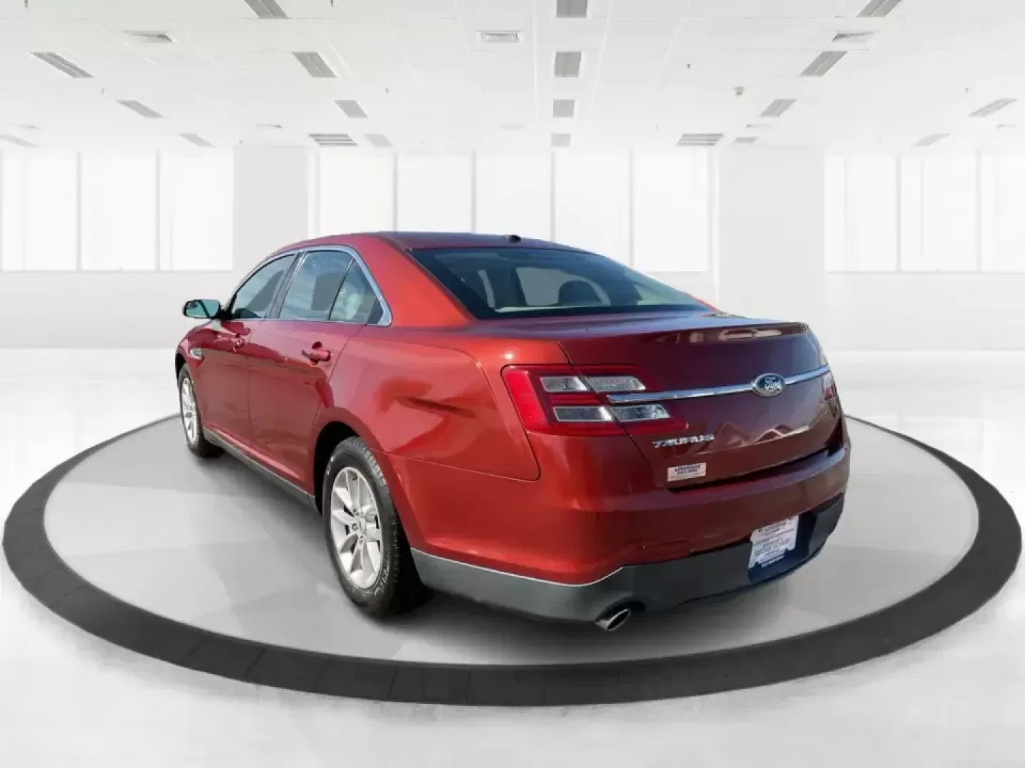 2014 Ford Taurus SE (1FAHP2D89EG) with an 3.5L V6 DOHC 24V engine, 6-Speed Automatic transmission, located at 1184 Kauffman Ave, Fairborn, OH, 45324, (937) 908-9800, 39.807072, -84.030914 - **Experience the Perfect Blend of Comfort and Reliability with the 2014 Ford Taurus SE**<br /> <br /> Looking for a reliable sedan that suits your daily commute while also being perfect for family road trips? The 2014 Ford Taurus SE is designed to meet the needs of diverse lifestyles, making it a fa - Photo#4