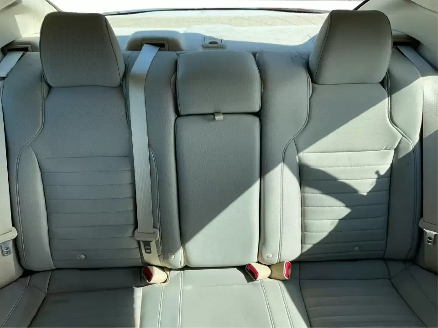 2014 Ford Taurus SE (1FAHP2D89EG) with an 3.5L V6 DOHC 24V engine, 6-Speed Automatic transmission, located at 1184 Kauffman Ave, Fairborn, OH, 45324, (937) 908-9800, 39.807072, -84.030914 - **Experience the Perfect Blend of Comfort and Reliability with the 2014 Ford Taurus SE**<br /> <br /> Looking for a reliable sedan that suits your daily commute while also being perfect for family road trips? The 2014 Ford Taurus SE is designed to meet the needs of diverse lifestyles, making it a fa - Photo#14