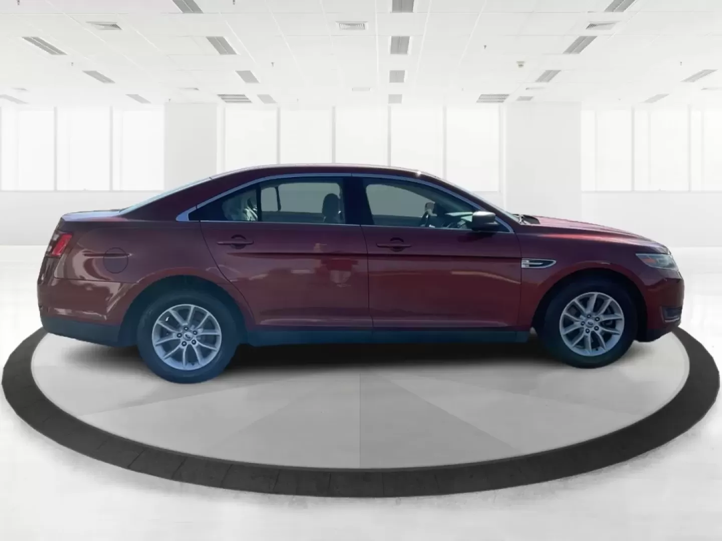 2014 Ford Taurus SE (1FAHP2D89EG) with an Other engine, located at 4508 South Dixie Dr, Moraine, OH, 45439, (937) 908-9800, 39.689976, -84.218452 - **Experience the Perfect Blend of Comfort and Reliability with the 2014 Ford Taurus SE**<br /> <br /> Looking for a reliable sedan that suits your daily commute while also being perfect for family road trips? The 2014 Ford Taurus SE is designed to meet the needs of diverse lifestyles, making it a fa - Photo#1