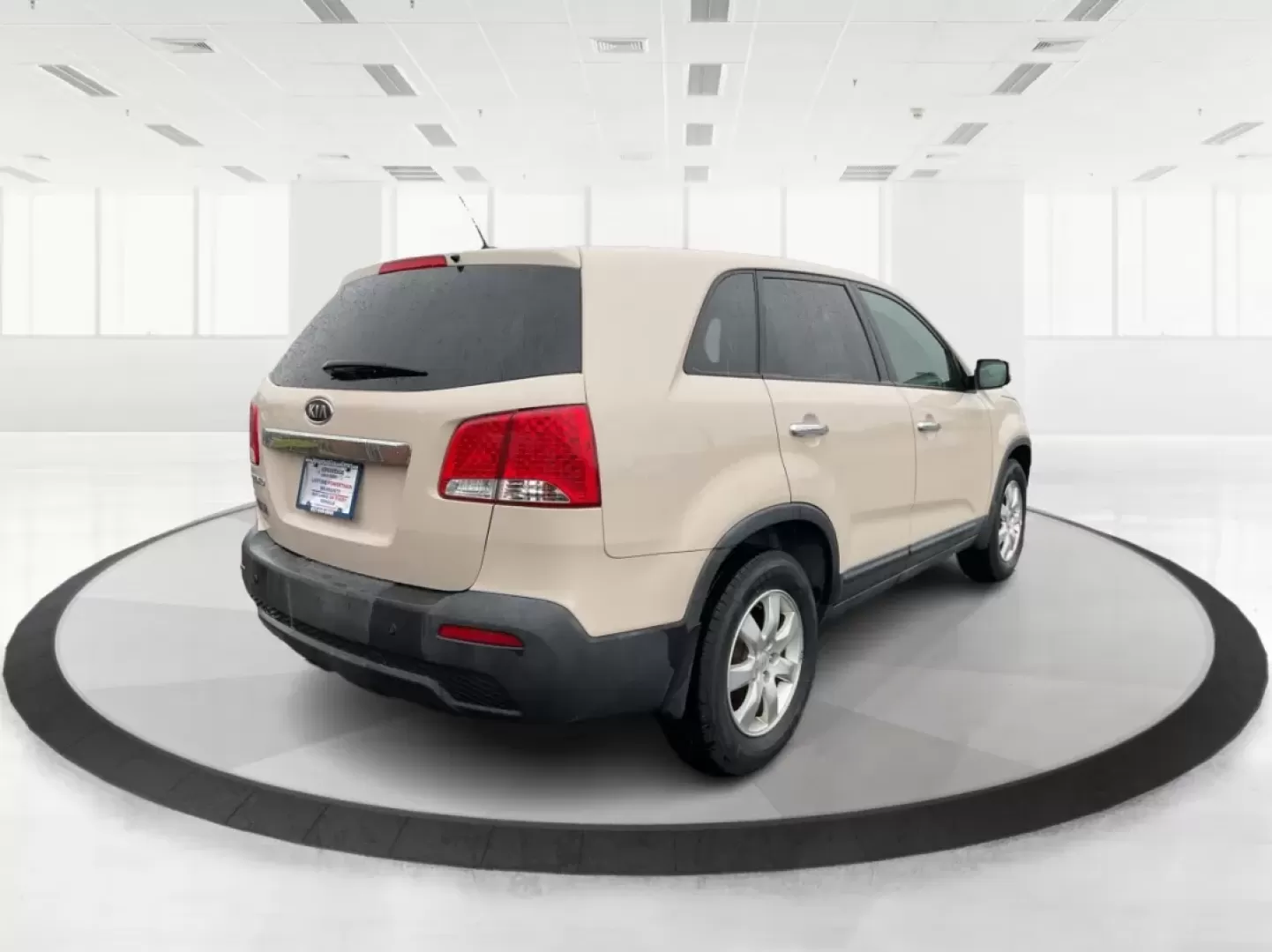 2011 Kia Sorento LX (5XYKT3A1XBG) with an 2.4L I-4 DOHC engine, located at 4508 South Dixie Dr, Moraine, OH, 45439, (937) 908-9800, 39.689976, -84.218452 - Are you searching for the perfect vehicle to enhance your family adventures while providing reliability and comfort? Look no further! At Advantage Car and Credit in Fairborn, OH, we present an exceptional 2011 Kia Sorento that's ready to take your lifestyle to the next level. Whether you're planning - Photo#2