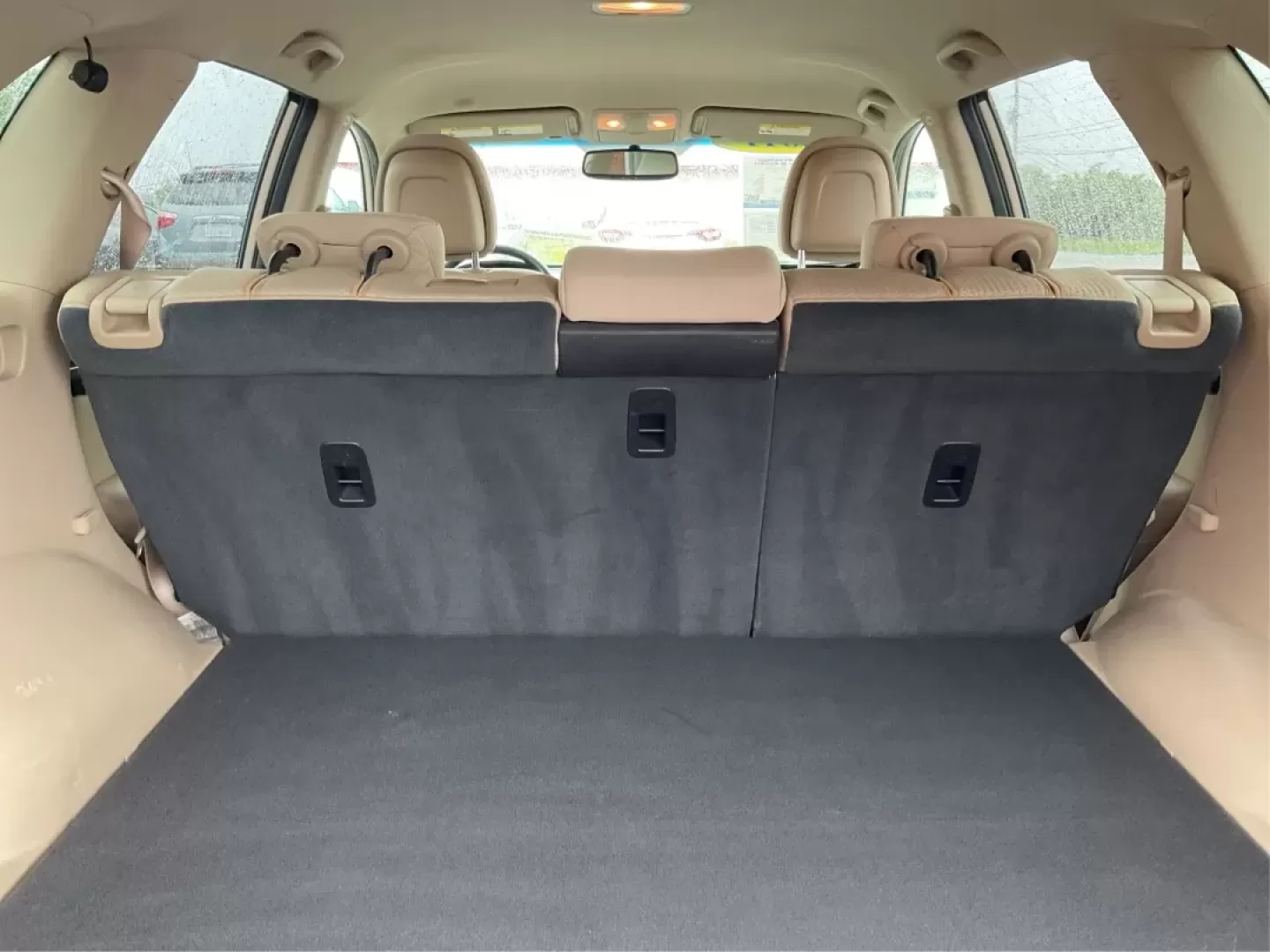 2011 Kia Sorento LX (5XYKT3A1XBG) with an 2.4L I-4 DOHC engine, located at 4508 South Dixie Dr, Moraine, OH, 45439, (937) 908-9800, 39.689976, -84.218452 - Are you searching for the perfect vehicle to enhance your family adventures while providing reliability and comfort? Look no further! At Advantage Car and Credit in Fairborn, OH, we present an exceptional 2011 Kia Sorento that's ready to take your lifestyle to the next level. Whether you're planning - Photo#11