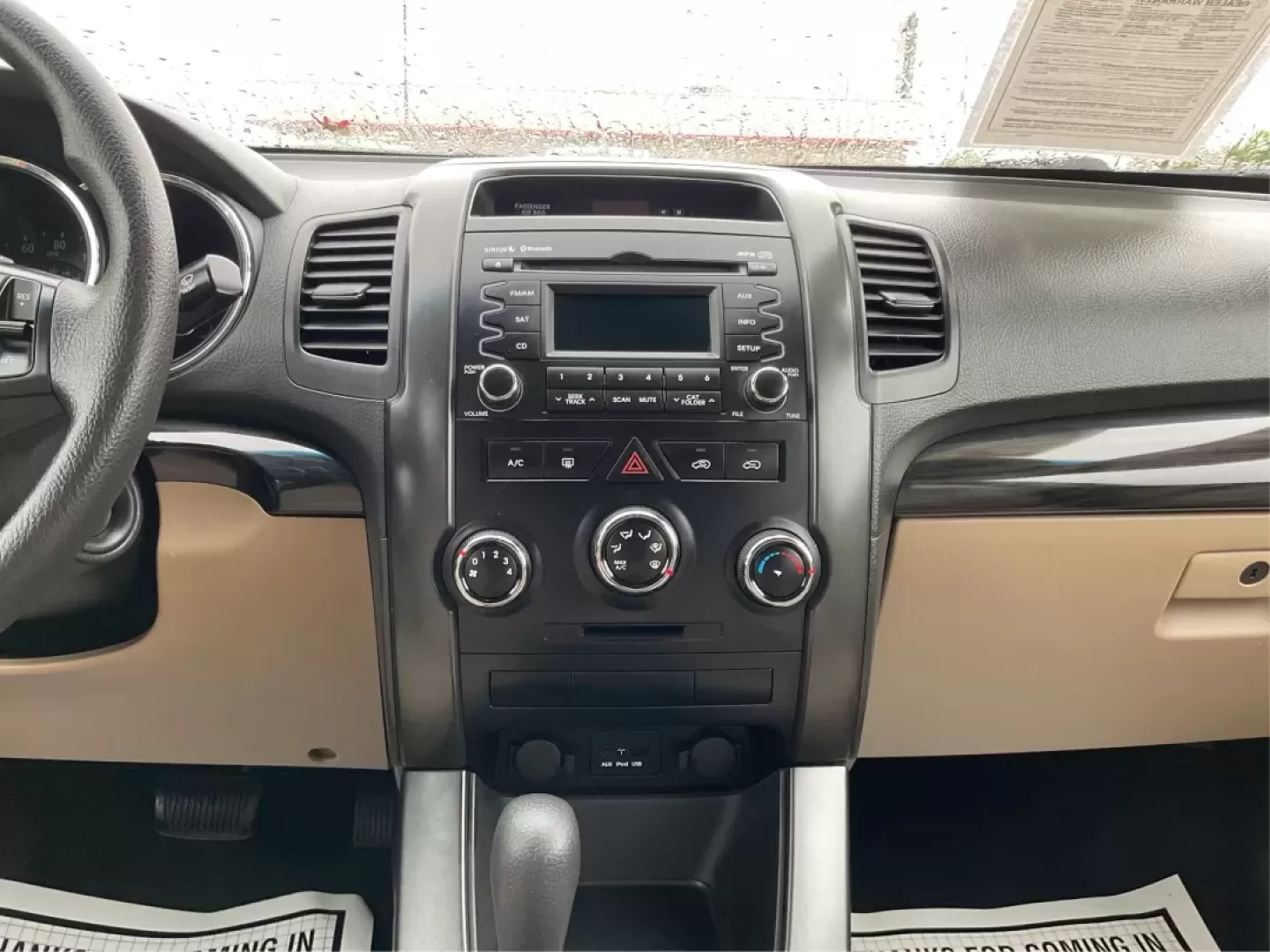 2011 Kia Sorento LX (5XYKT3A1XBG) with an 2.4L I-4 DOHC engine, located at 4508 South Dixie Dr, Moraine, OH, 45439, (937) 908-9800, 39.689976, -84.218452 - Are you searching for the perfect vehicle to enhance your family adventures while providing reliability and comfort? Look no further! At Advantage Car and Credit in Fairborn, OH, we present an exceptional 2011 Kia Sorento that's ready to take your lifestyle to the next level. Whether you're planning - Photo#12