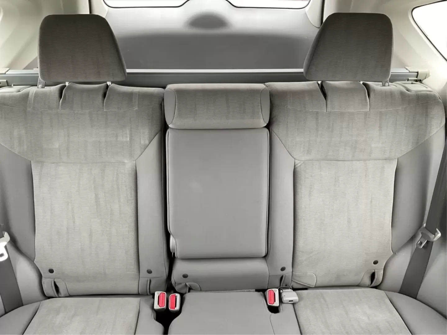 2013 Honda CR-V LX (5J6RM3H37DL) with an 2.4L I-4 DOHC engine, located at 1099 N County Rd 25A , Troy, OH, 45373, (937) 908-9800, 40.057079, -84.212883 - If you're searching for a reliable vehicle that perfectly balances space, comfort, and efficiency for your family or daily commute, look no further than this 2013 Honda CR-V LX, proudly offered by Advantage Car and Credit in Fairborn, OH. Located conveniently at 1184 Kauffman Ave, we specialize in * - Photo#14