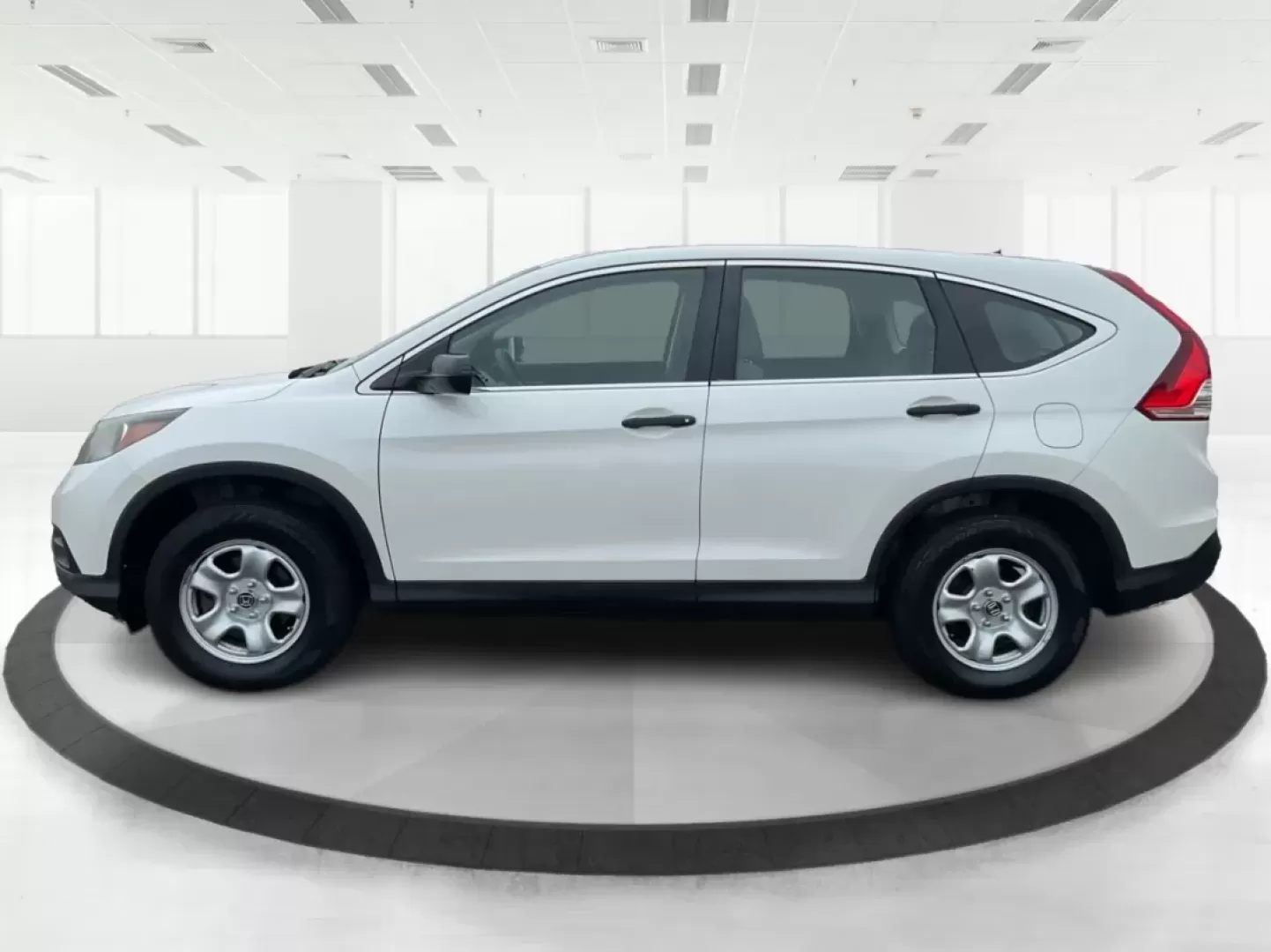 2013 Honda CR-V LX (5J6RM3H37DL) with an 2.4L I-4 DOHC engine, located at 4508 South Dixie Dr, Moraine, OH, 45439, (937) 908-9800, 39.689976, -84.218452 - If you're searching for a reliable vehicle that perfectly balances space, comfort, and efficiency for your family or daily commute, look no further than this 2013 Honda CR-V LX, proudly offered by Advantage Car and Credit in Fairborn, OH. Located conveniently at 1184 Kauffman Ave, we specialize in * - Photo#5