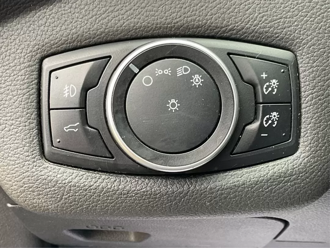 2017 Ford Escape SE (1FMCU9GD3HU) with an Other engine, located at 1099 N County Rd 25A , Troy, OH, 45373, (937) 908-9800, 40.057079, -84.212883 - Are you searching for a reliable and stylish SUV that fits seamlessly into your busy lifestyle? Look no further than this stunning 2017 Ford Escape SE, available now at Advantage Car and Credit in Fairborn, OH. With its robust features and comfortable design, this vehicle is perfect for growing fami - Photo#17