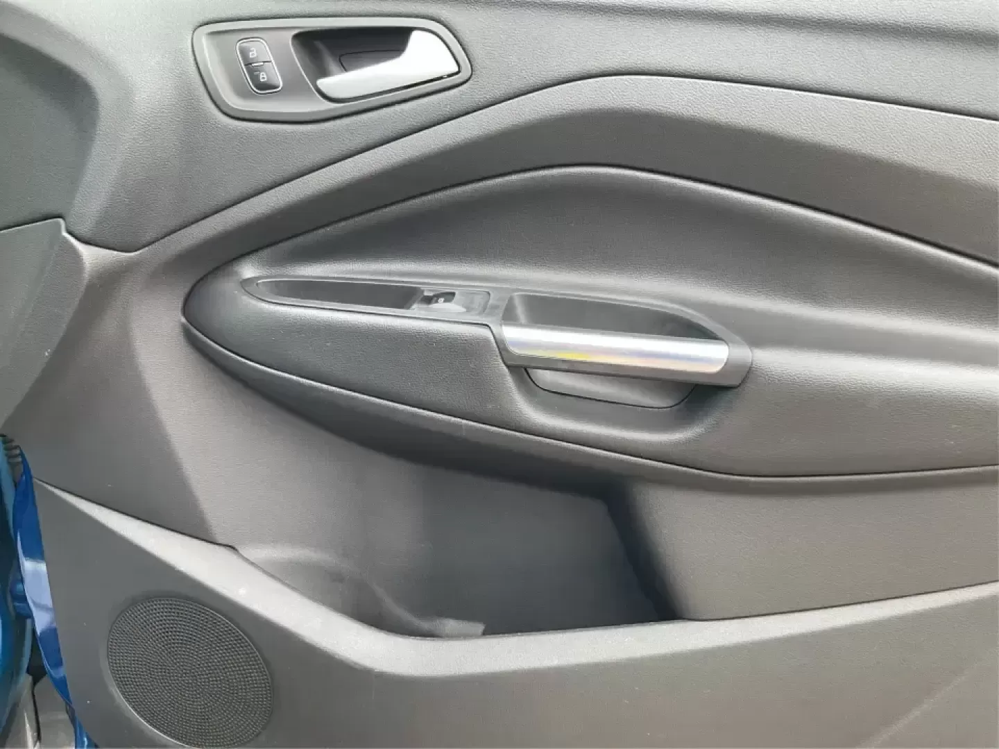 2017 Ford Escape (1FMCU9GD3HU) with an Other engine, located at 401 Woodman Dr, Riverside, OH, 45431, (937) 908-9800, 39.760899, -84.123421 - Are you searching for a reliable and stylish SUV that fits seamlessly into your busy lifestyle? Look no further than this stunning 2017 Ford Escape SE, available now at Advantage Car and Credit in Fairborn, OH. With its robust features and comfortable design, this vehicle is perfect for growing fami - Photo#20