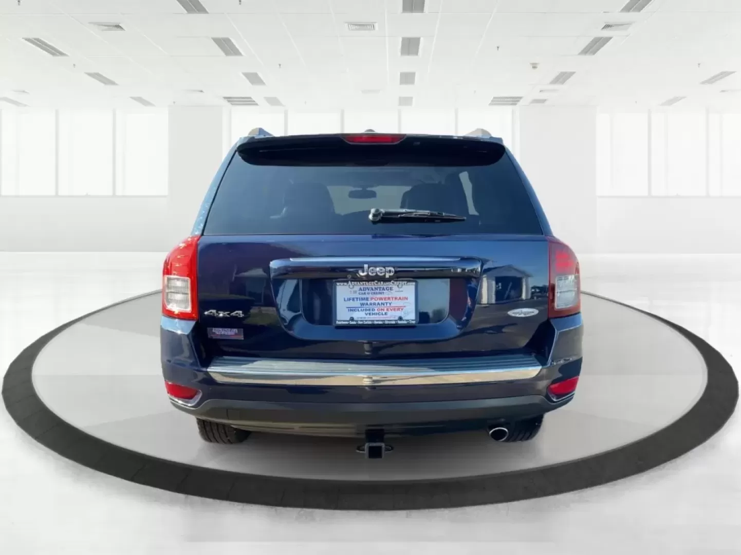 2016 Jeep Compass Latitude 4WD (1C4NJDEB7GD) with an 2.4L L4 DOHC 16V engine, 6-Speed Automatic transmission, located at 401 Woodman Dr, Riverside, OH, 45431, (937) 908-9800, 39.760899, -84.123421 - **Discover Adventure with the 2016 Jeep Compass Latitude 4WD at Advantage Car and Credit!**<br /> <br /> Are you ready to embrace your next adventure? Whether you're planning a weekend getaway, commuting to work, or navigating your family through busy city streets, the 2016 Jeep Compass Latitude 4WD - Photo#3