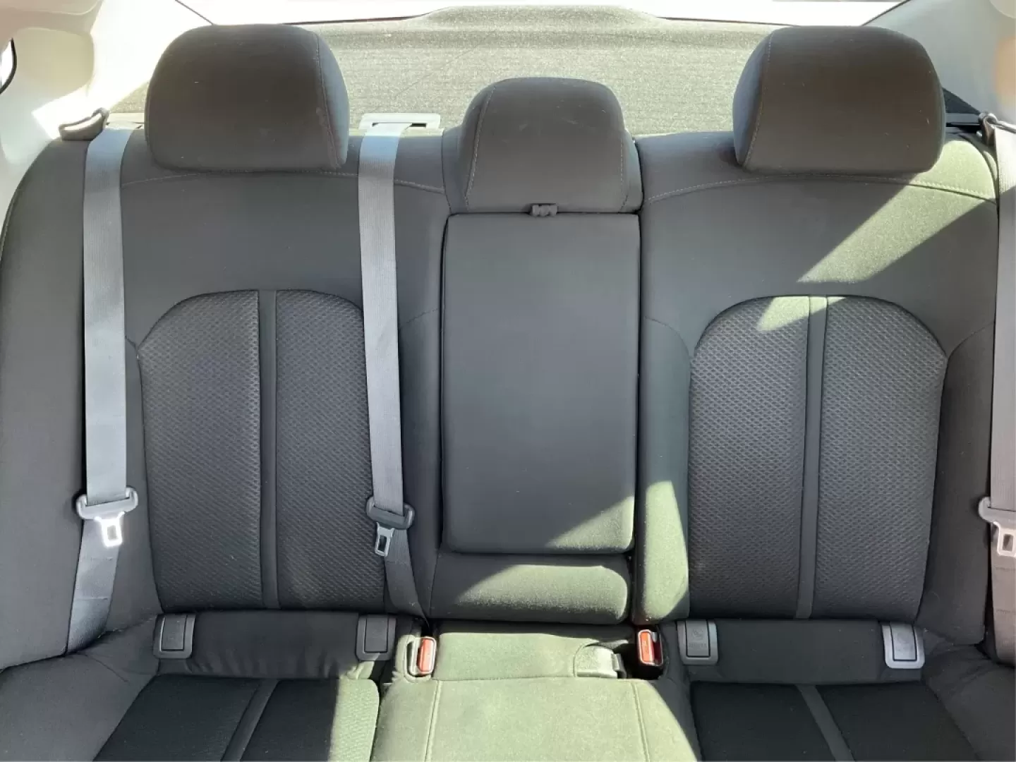 2017 Kia Optima LX (5XXGT4L37HG) with an Theta II 2.4L I-4 gasoline direct injection engine, located at 1184 Kauffman Ave, Fairborn, OH, 45324, (937) 908-9800, 39.807072, -84.030914 - Discover the perfect blend of style and functionality with this 2017 Kia Optima LX, available at Advantage Car and Credit, your trusted Buy Here Pay Here dealership in Fairborn, OH. Whether you're commuting to work, shuttling the kids to school, or planning a weekend getaway, this sedan is designed - Photo#14