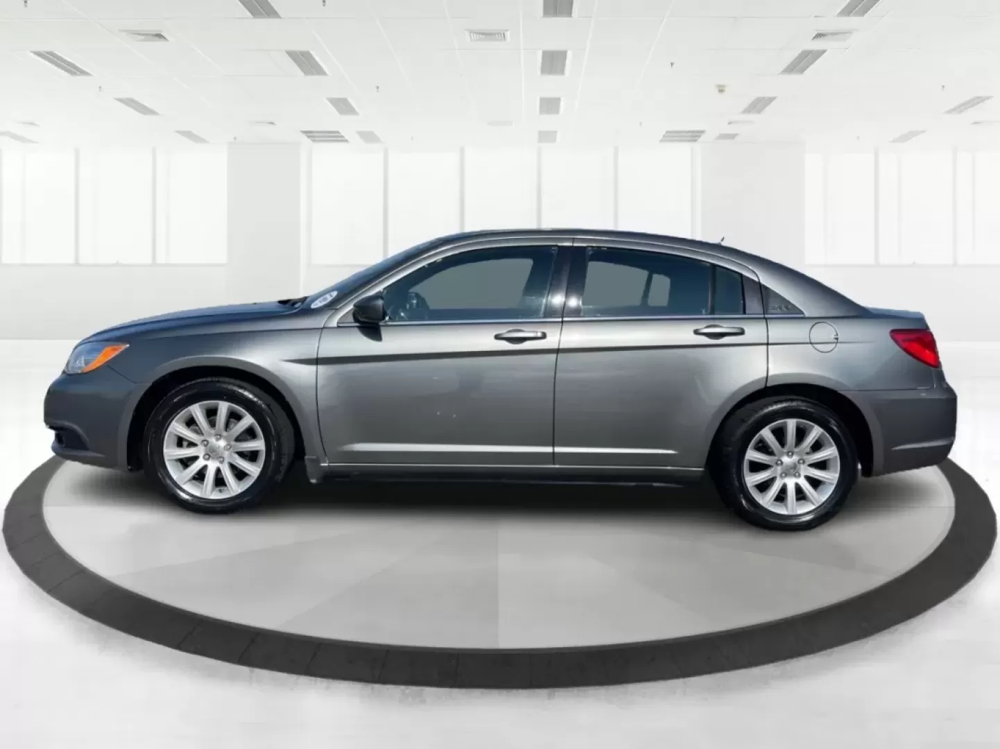 2012 Chrysler 200 Touring (1C3CCBBG5CN) with an 2.4L I-4 DOHC engine, located at 1951 S Dayton Lakeview Rd., New Carlisle, OH, 45344, (937) 908-9800, 39.890999, -84.050255 - Are you ready to elevate your driving experience? If you're seeking a reliable vehicle that perfectly balances comfort, technology, and style, look no further than the 2012 Chrysler 200 Touring sedan. This vehicle is an ideal choice for budget-conscious buyers, growing families, and anyone who wants - Photo#5