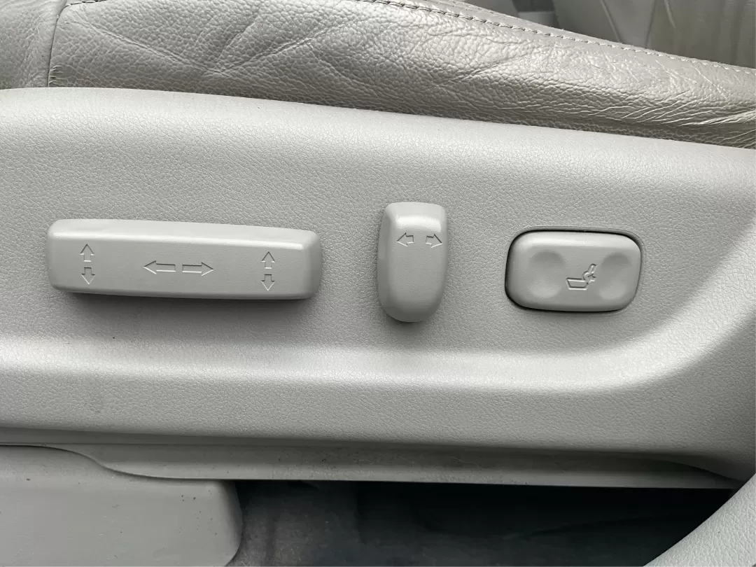 2012 Honda CR-V EX-L 4WD 5-Speed AT (2HKRM3H75CH) with an Other engine, located at 401 Woodman Dr, Riverside, OH, 45431, (937) 908-9800, 39.760899, -84.123421 - Are you ready to elevate your adventures and daily commutes with a reliable vehicle? The 2012 Honda CR-V EX-L is perfect for individuals and families alike, offering a comfortable ride with ample space and versatile features. Whether you're navigating the bustling streets of Fairborn, OH, or heading - Photo#16