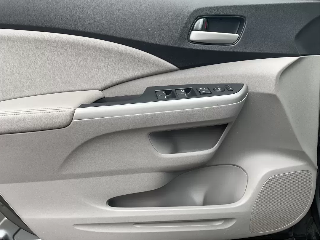 2012 Honda CR-V EX-L 4WD 5-Speed AT (2HKRM3H75CH) with an Other engine, located at 401 Woodman Dr, Riverside, OH, 45431, (937) 908-9800, 39.760899, -84.123421 - Are you ready to elevate your adventures and daily commutes with a reliable vehicle? The 2012 Honda CR-V EX-L is perfect for individuals and families alike, offering a comfortable ride with ample space and versatile features. Whether you're navigating the bustling streets of Fairborn, OH, or heading - Photo#17