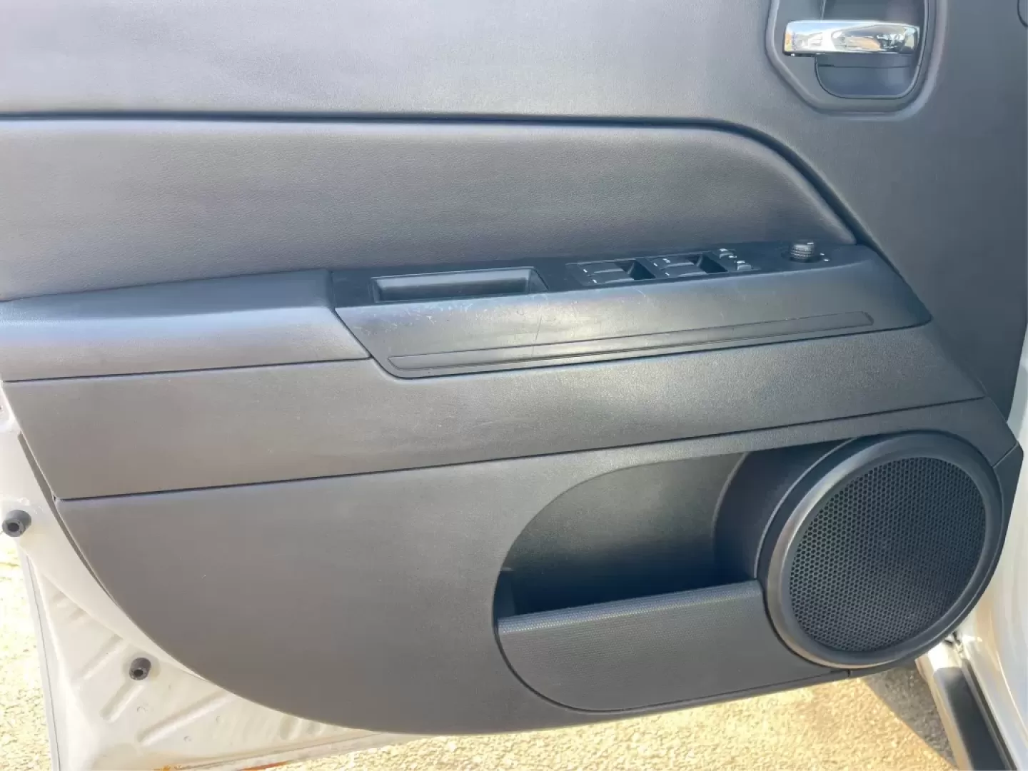 2014 Jeep Patriot Latitude (1C4NJPFB0ED) with an 2.4L I-4 DOHC engine, located at 880 E. National Road, Vandalia, OH, 45377, (937) 908-9800, 39.891918, -84.183594 - **Adventure Awaits with This 2014 Jeep Patriot Latitude! Perfect for Road Trips and Family Outings!**<br /> <br /> Explore the open road with confidence and comfort in this 2014 Jeep Patriot Latitude, now available at Advantage Car and Credit in Fairborn, OH. This SUV is the ideal companion for grow - Photo#18