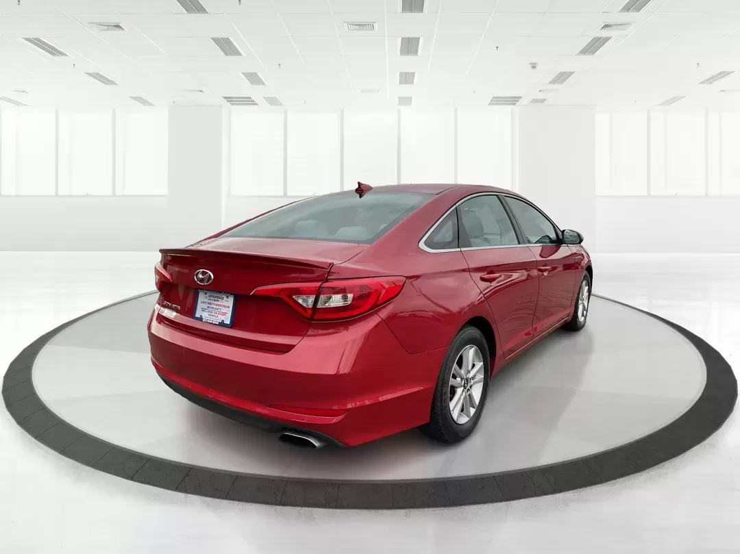 2017 Hyundai Sonata Base/SE (5NPE24AF8HH) with an Other engine, located at 1184 Kauffman Ave, Fairborn, OH, 45324, (937) 908-9800, 39.807072, -84.030914 - **Discover Your Next Adventure with the 2017 Hyundai Sonata at Advantage Car and Credit!**<br /> <br /> Are you in the market for a reliable sedan that effortlessly combines comfort, style, and functionality? Look no further than the 2017 Hyundai Sonata, available now at Advantage Car and Credit in - Photo#2