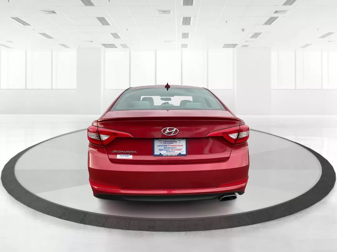 2017 Hyundai Sonata Base/SE (5NPE24AF8HH) with an Other engine, located at 1184 Kauffman Ave, Fairborn, OH, 45324, (937) 908-9800, 39.807072, -84.030914 - **Discover Your Next Adventure with the 2017 Hyundai Sonata at Advantage Car and Credit!**<br /> <br /> Are you in the market for a reliable sedan that effortlessly combines comfort, style, and functionality? Look no further than the 2017 Hyundai Sonata, available now at Advantage Car and Credit in - Photo#3