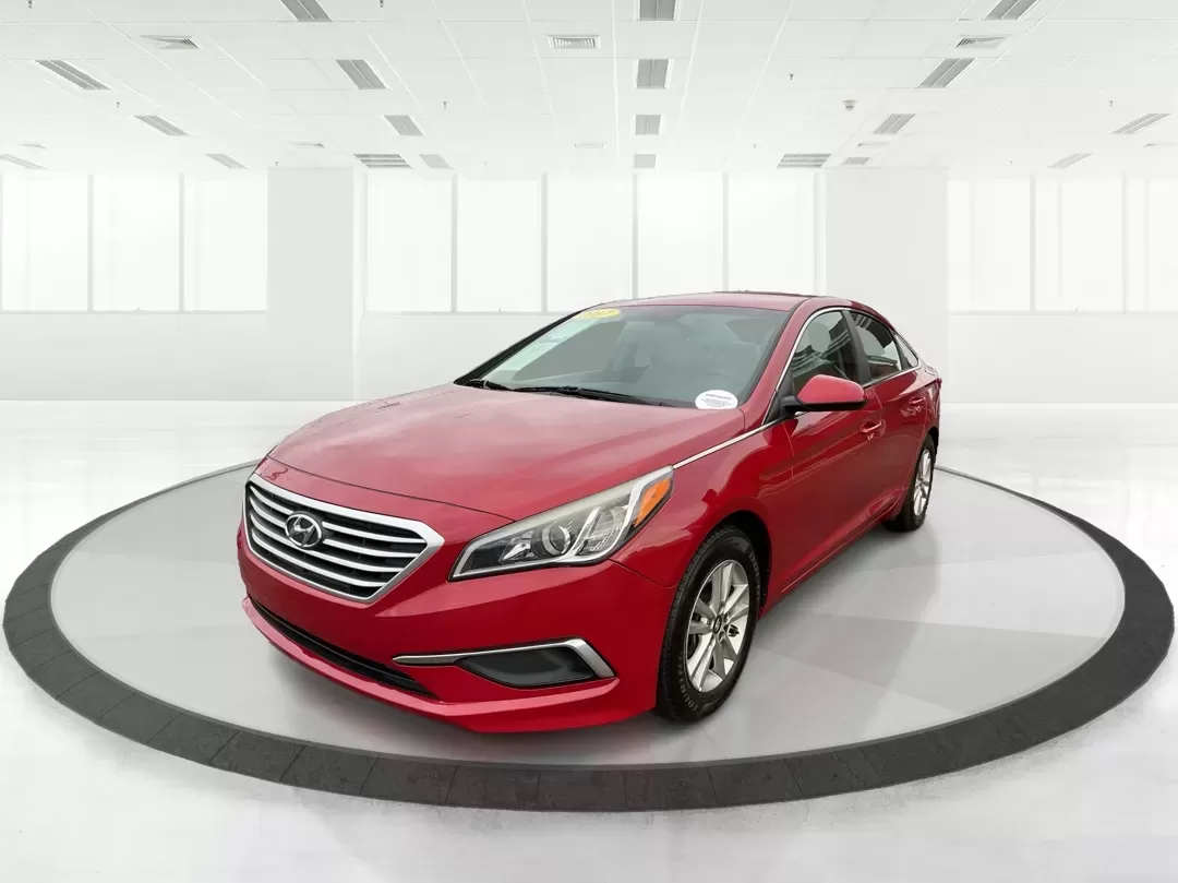 2017 Hyundai Sonata Base/SE (5NPE24AF8HH) with an Other engine, located at 1184 Kauffman Ave, Fairborn, OH, 45324, (937) 908-9800, 39.807072, -84.030914 - **Discover Your Next Adventure with the 2017 Hyundai Sonata at Advantage Car and Credit!**<br /> <br /> Are you in the market for a reliable sedan that effortlessly combines comfort, style, and functionality? Look no further than the 2017 Hyundai Sonata, available now at Advantage Car and Credit in - Photo#8